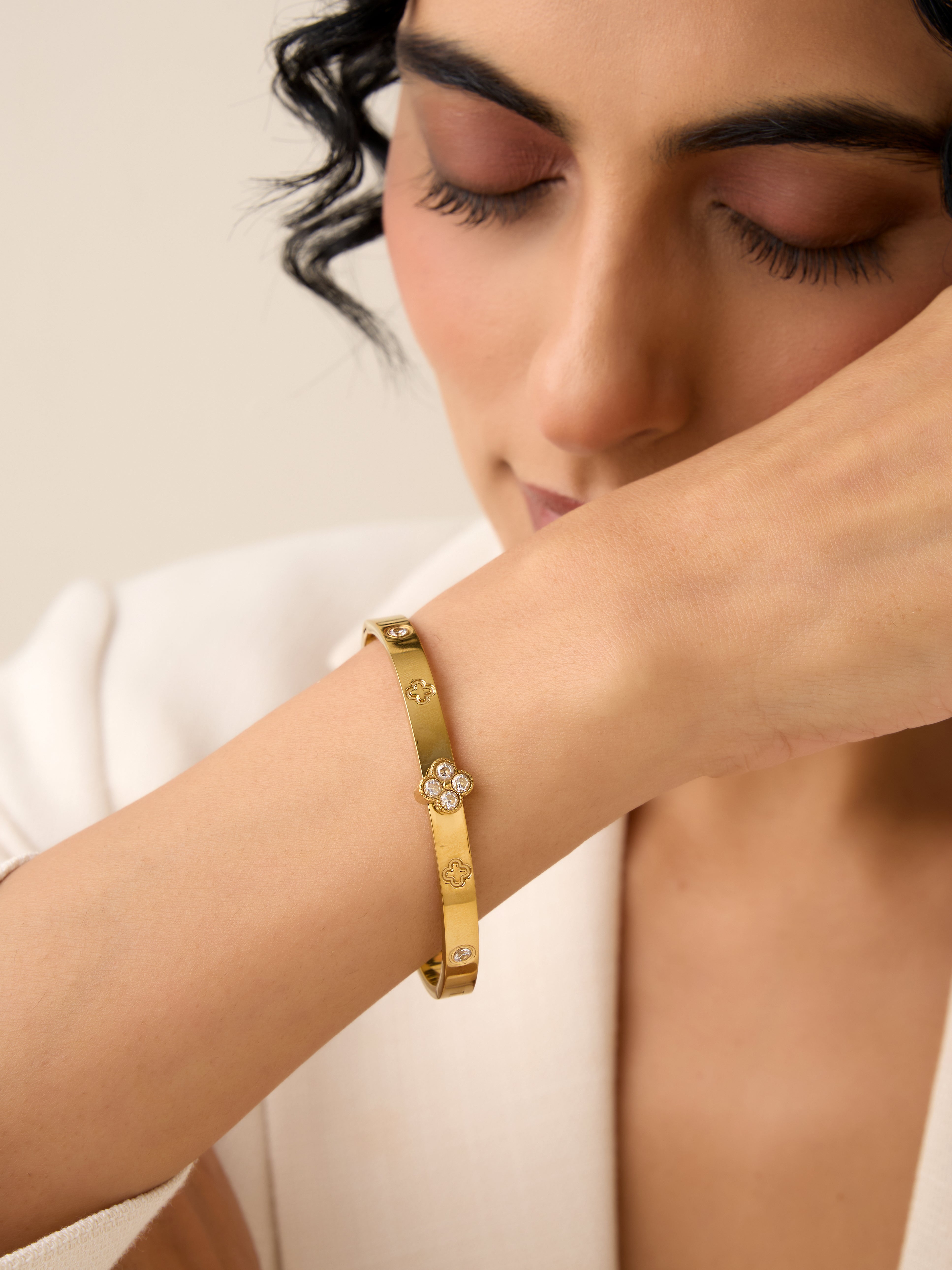 Waterproof Clover Steel Bangle