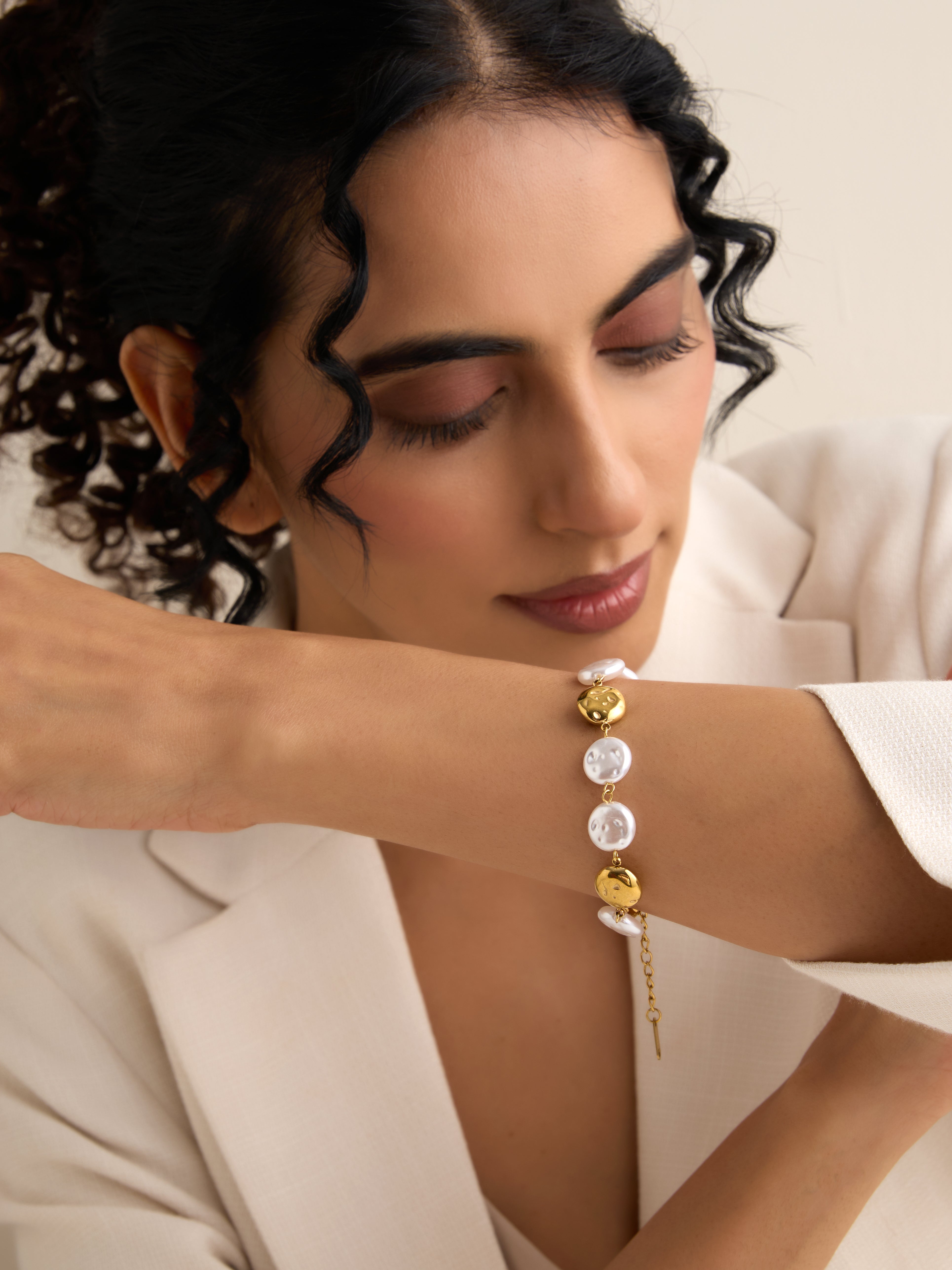 Aurelia Pearl Bracelet