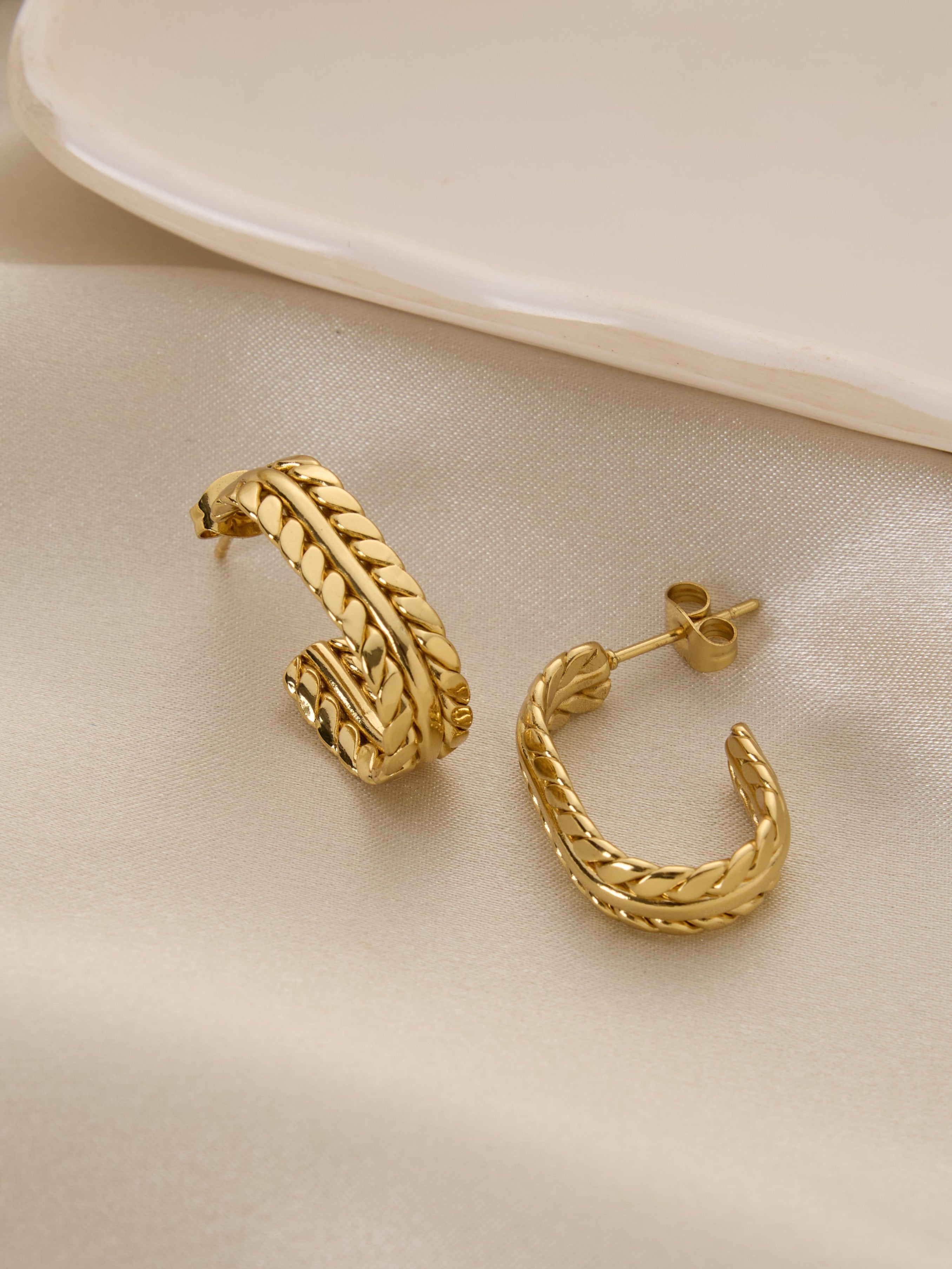 Classic Twister Hoops