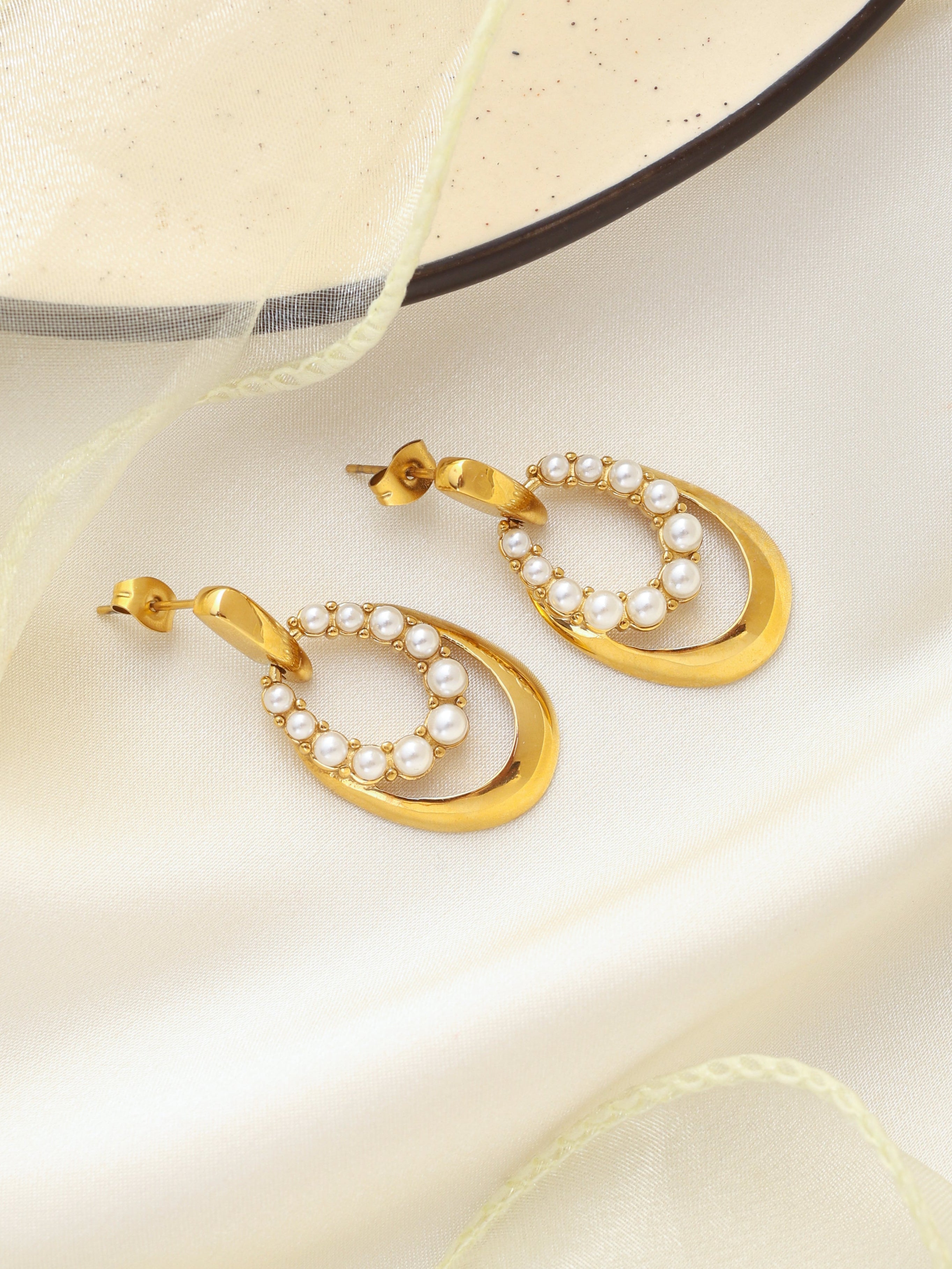 Twin Oval Pearl Earrings