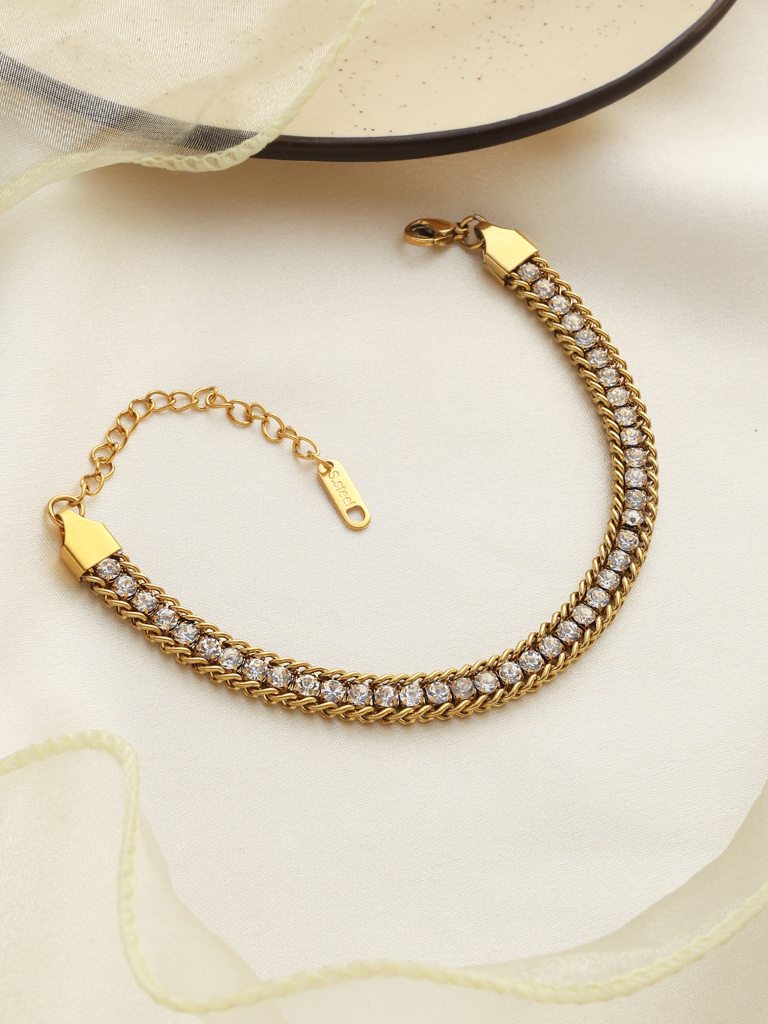 Primula Diamond Bracelet