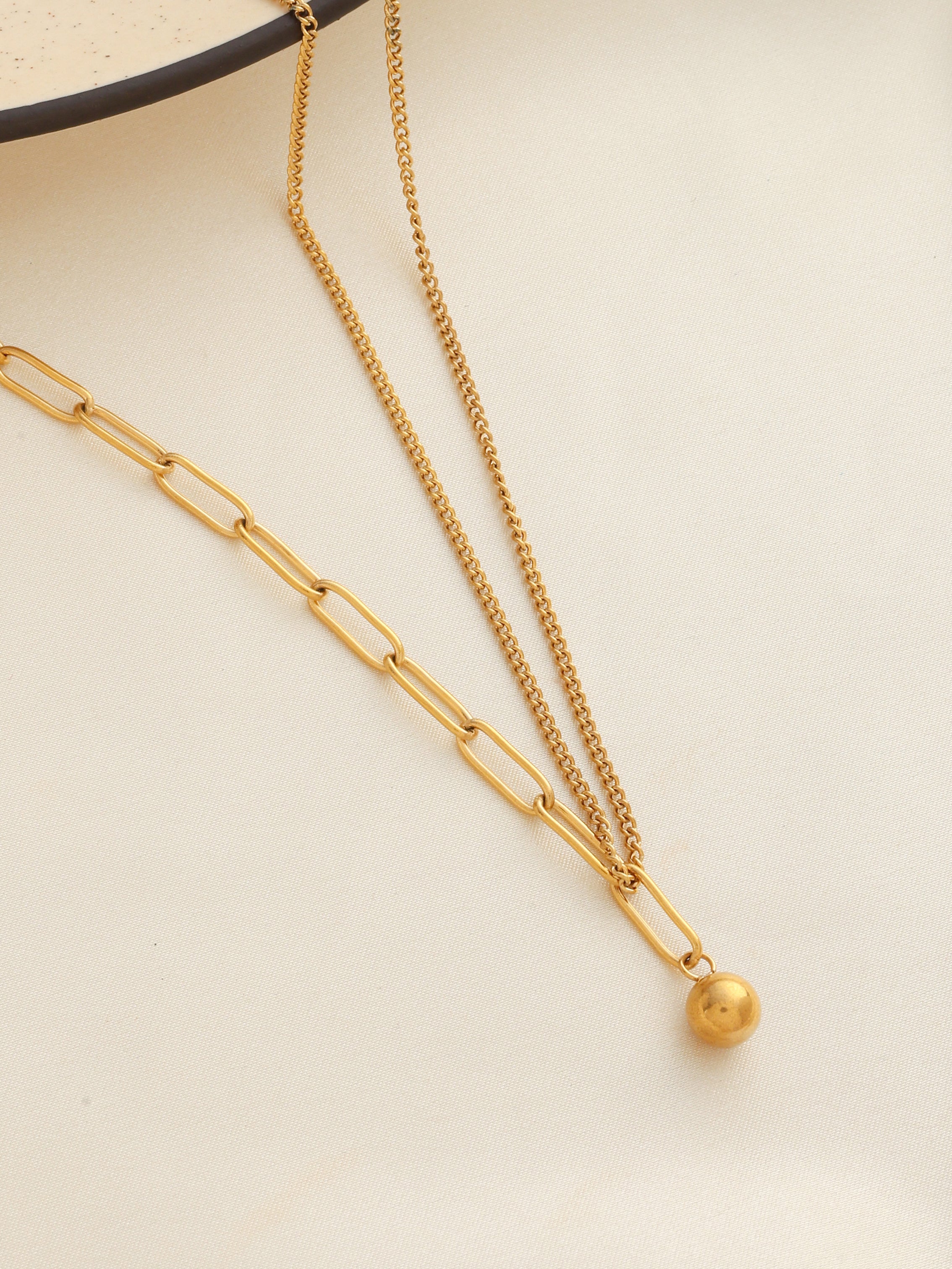 Eva Gold Necklace