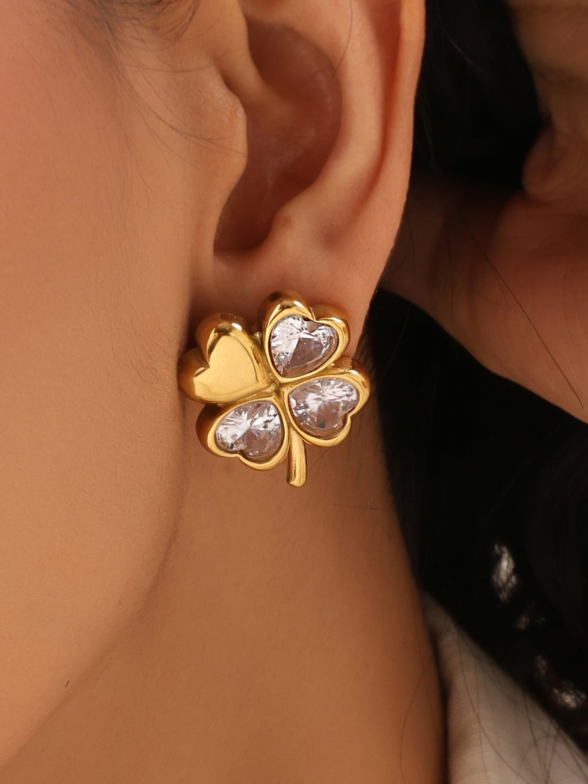Golden Clover Hearts