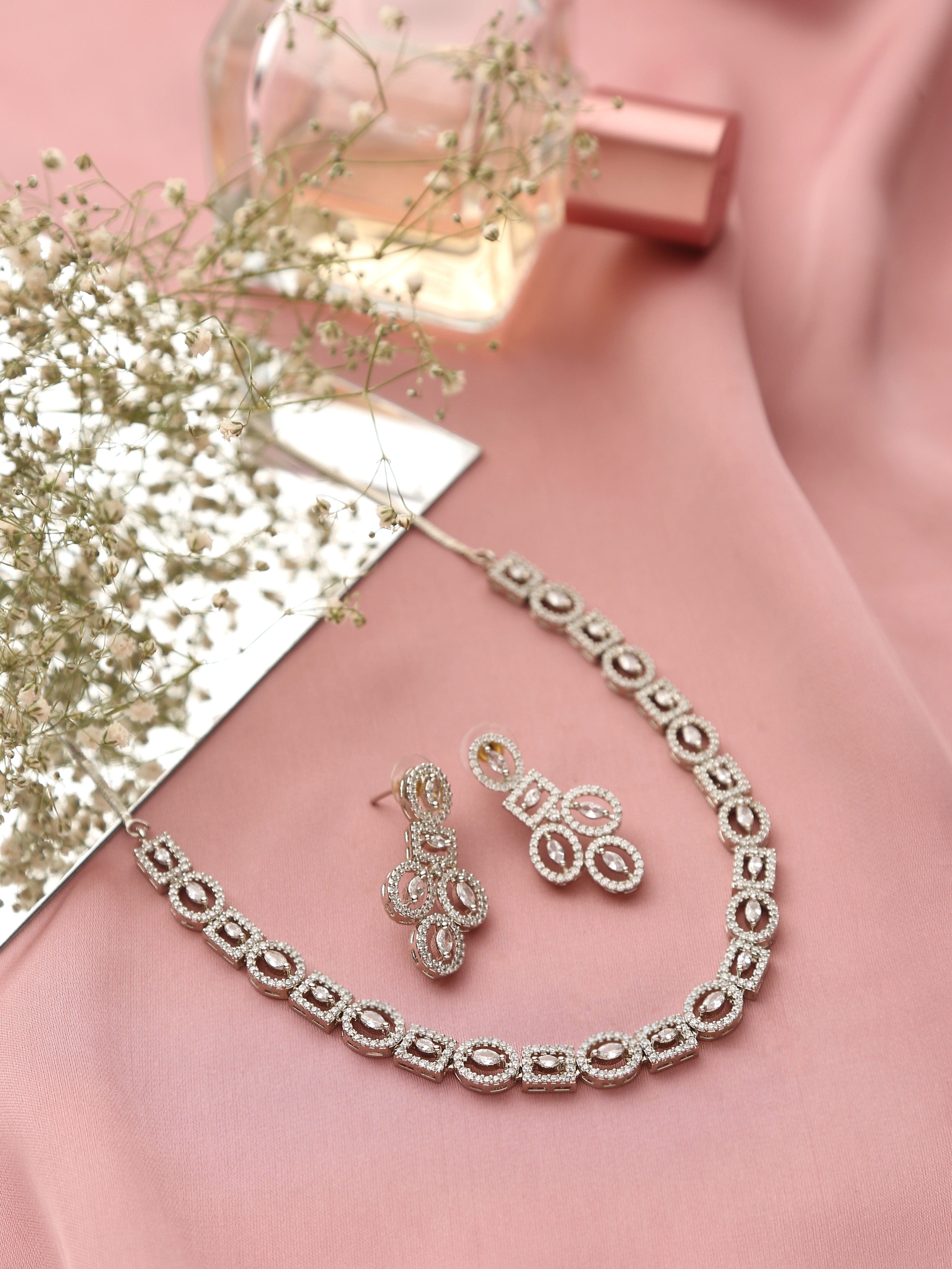 Klissaa Bracelets Snow White Necklace Set