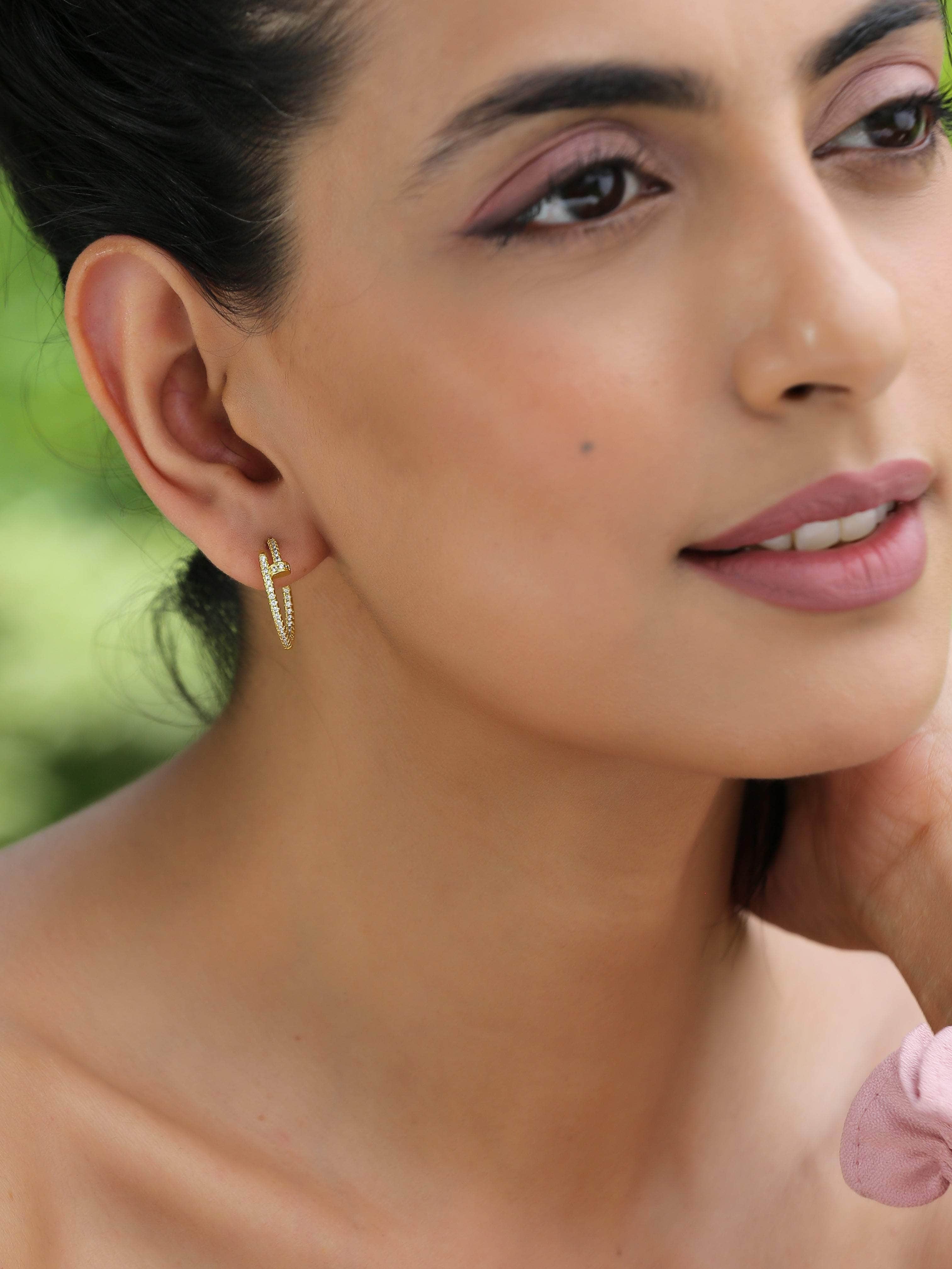 Klissaa Earrings Gold Frida Hoop Earrings