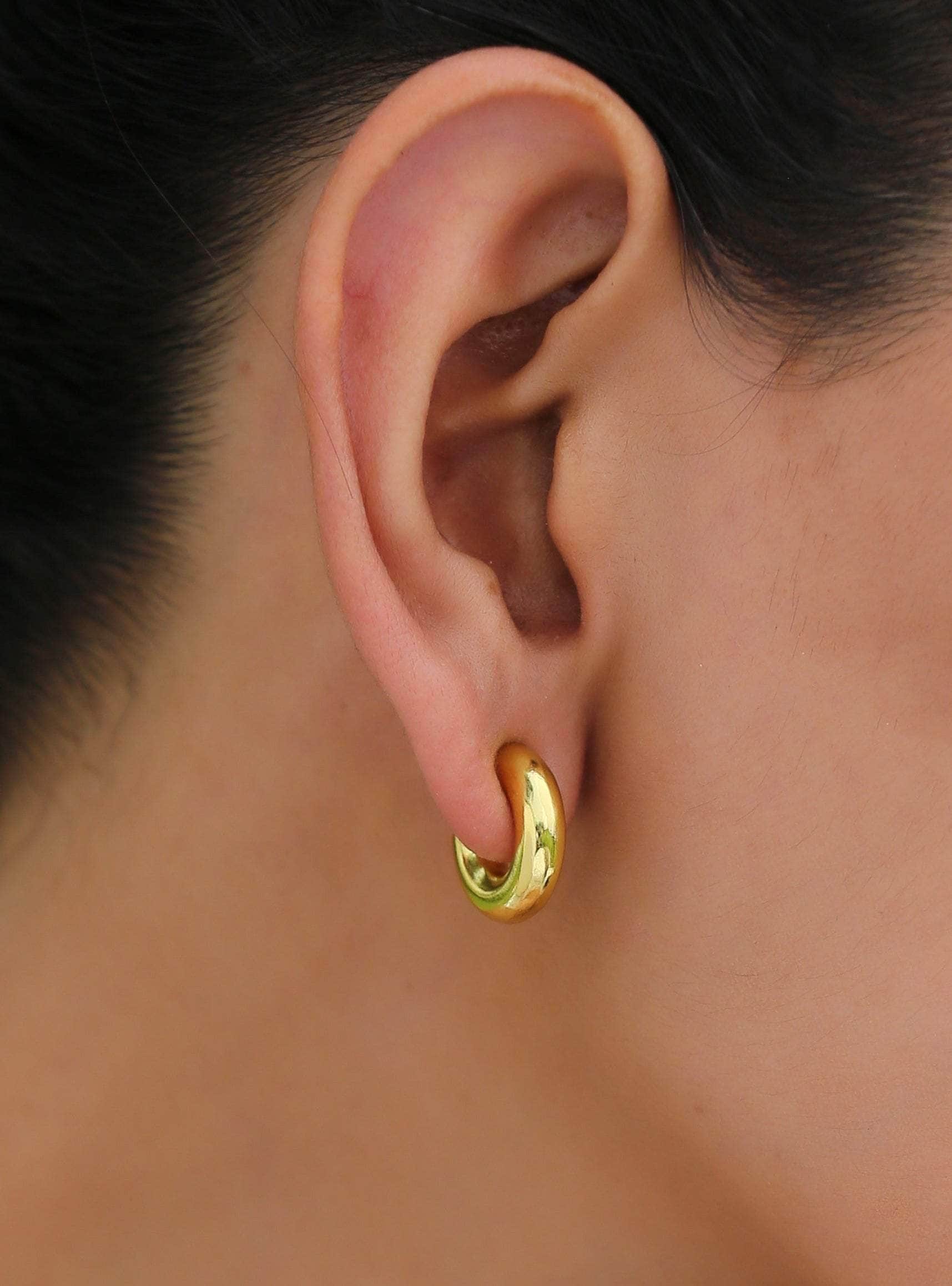 Klissaa Earrings Klissaa Gold Huggies