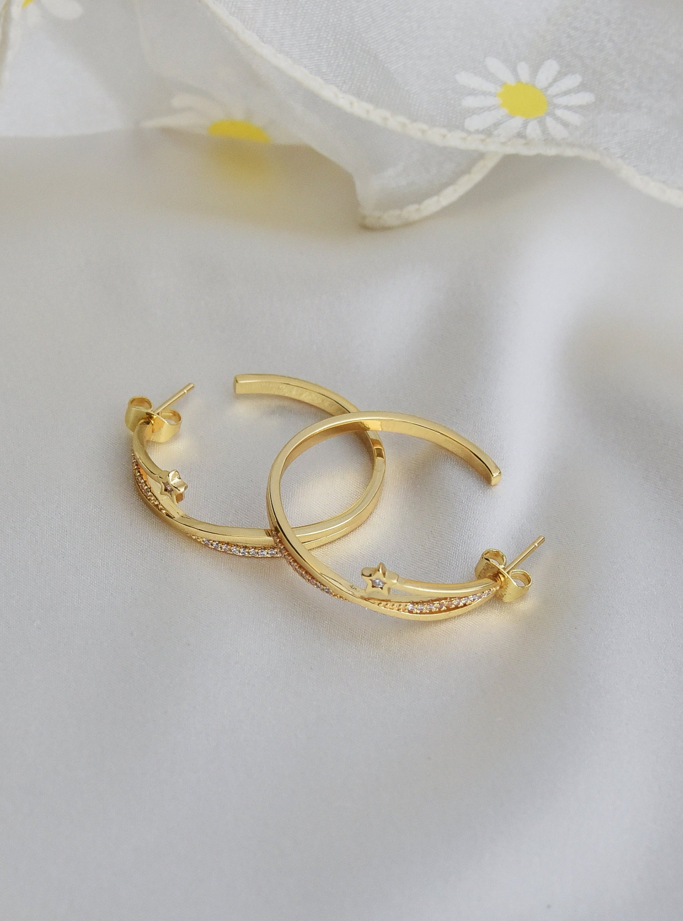 Klissaa Earrings Louise Hoop Earrings