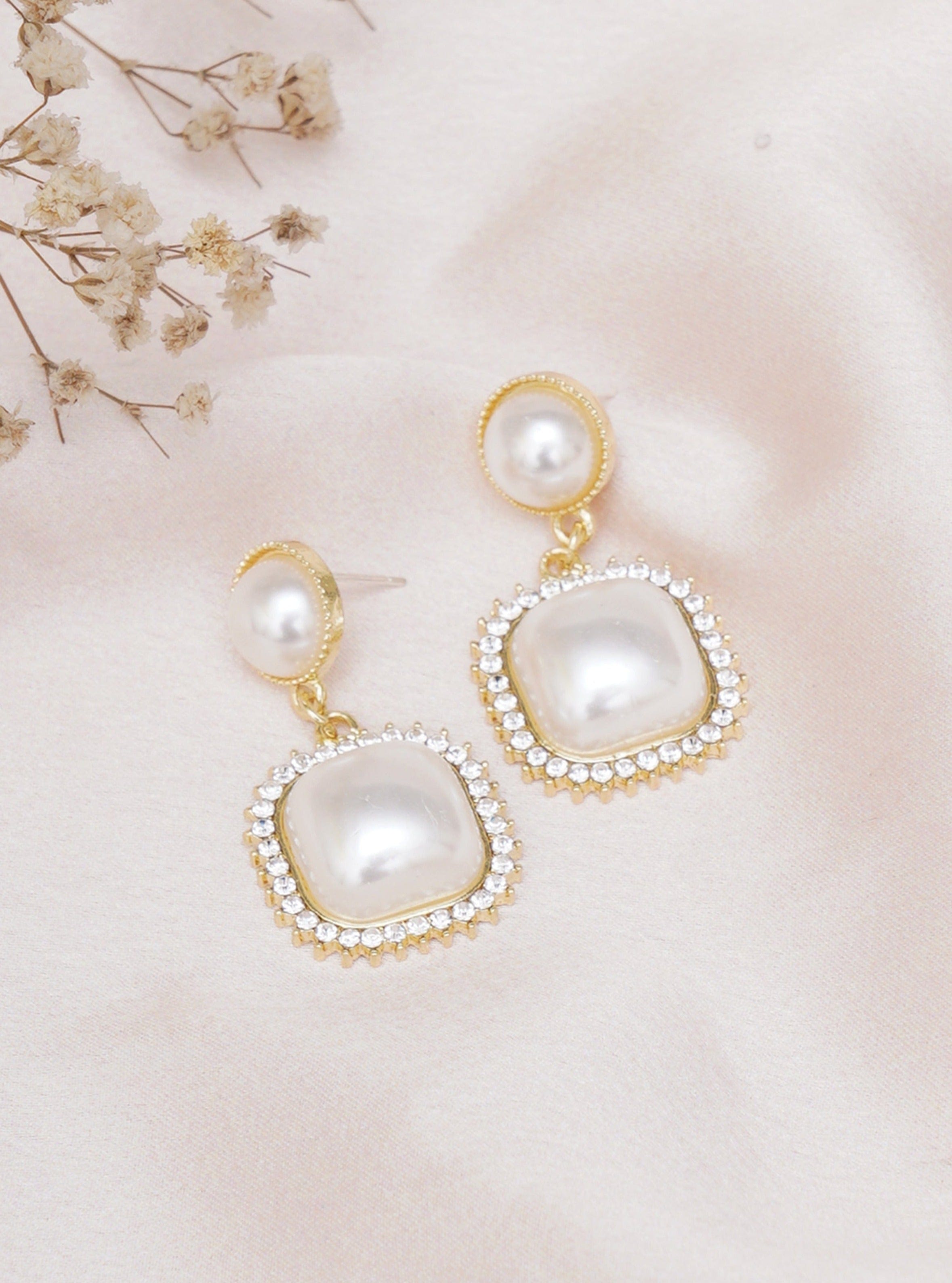 Klissaa earrings Pearly Galore Drop Earrings