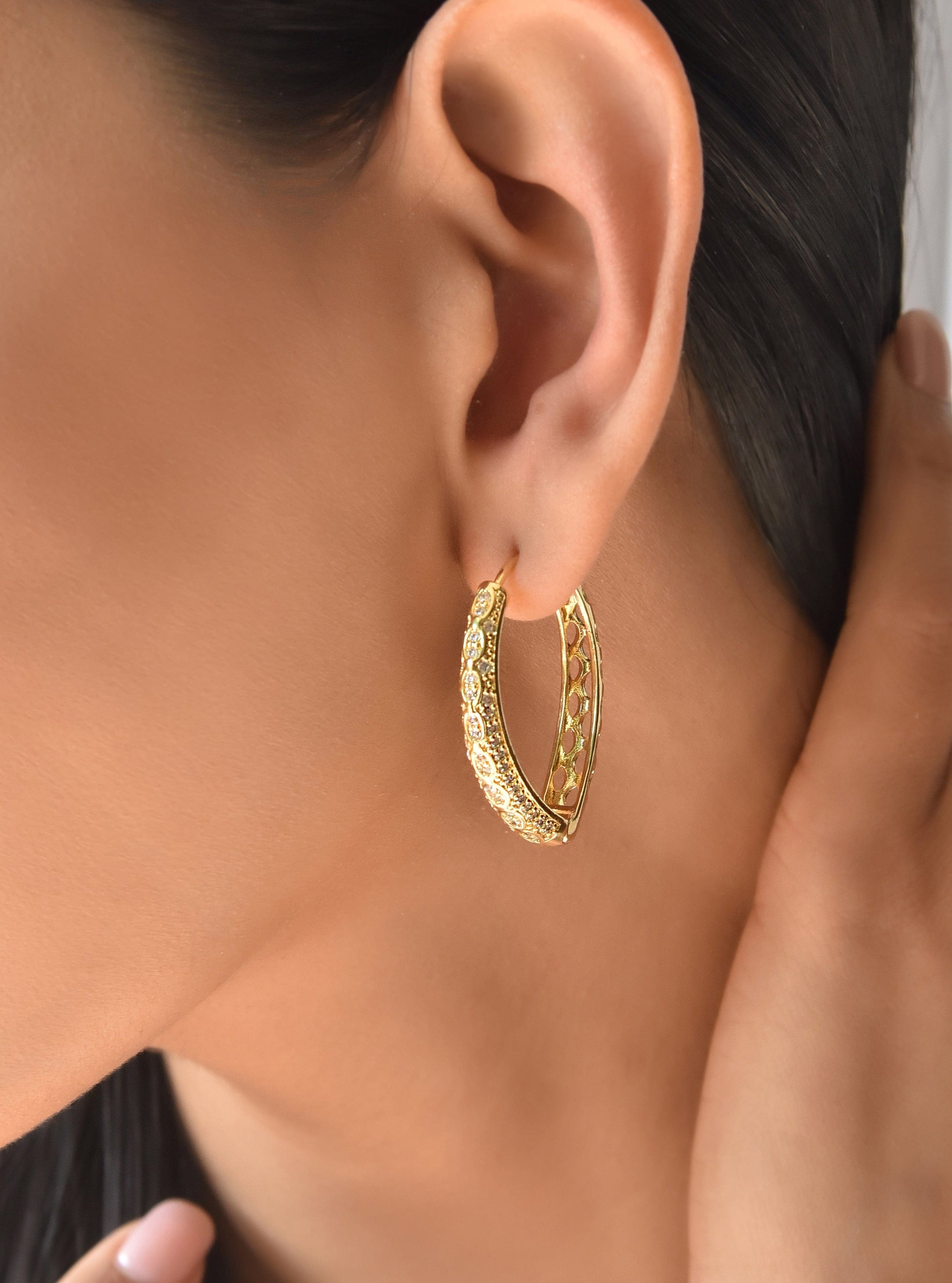 Klissaa earrings Peora Gold Plated Oval Hoops