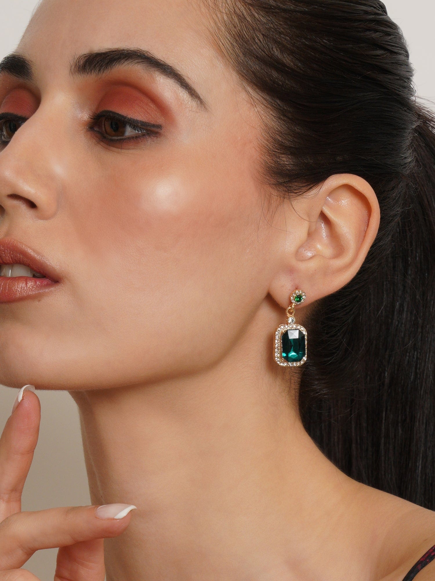 Klissaa earrings Princess Emerald Drops