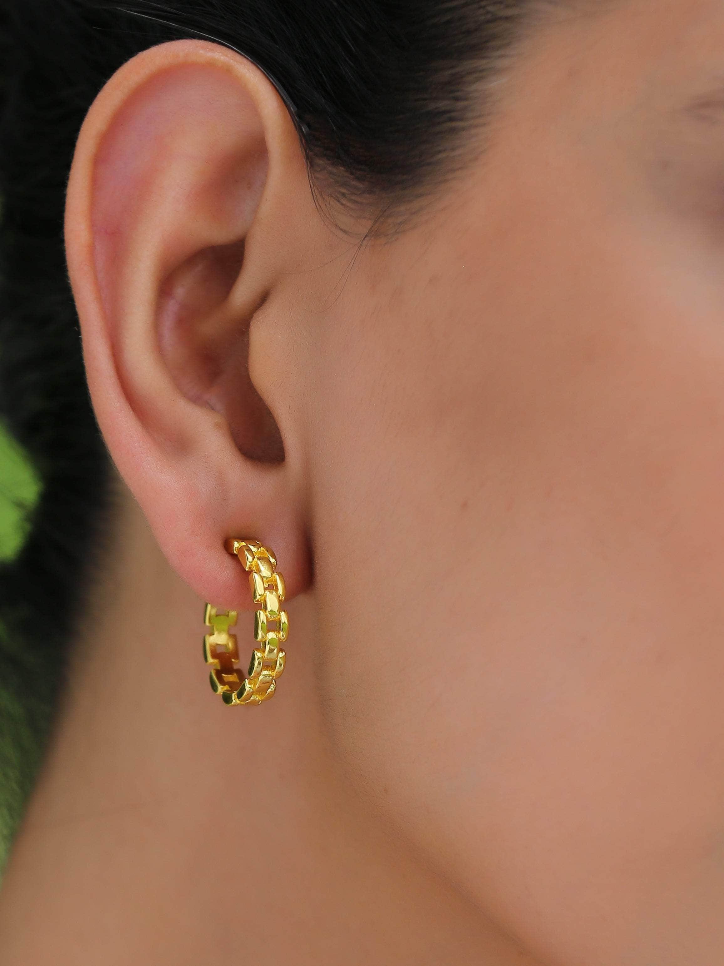 Klissaa Earrings Sangria Link Chain Hoops