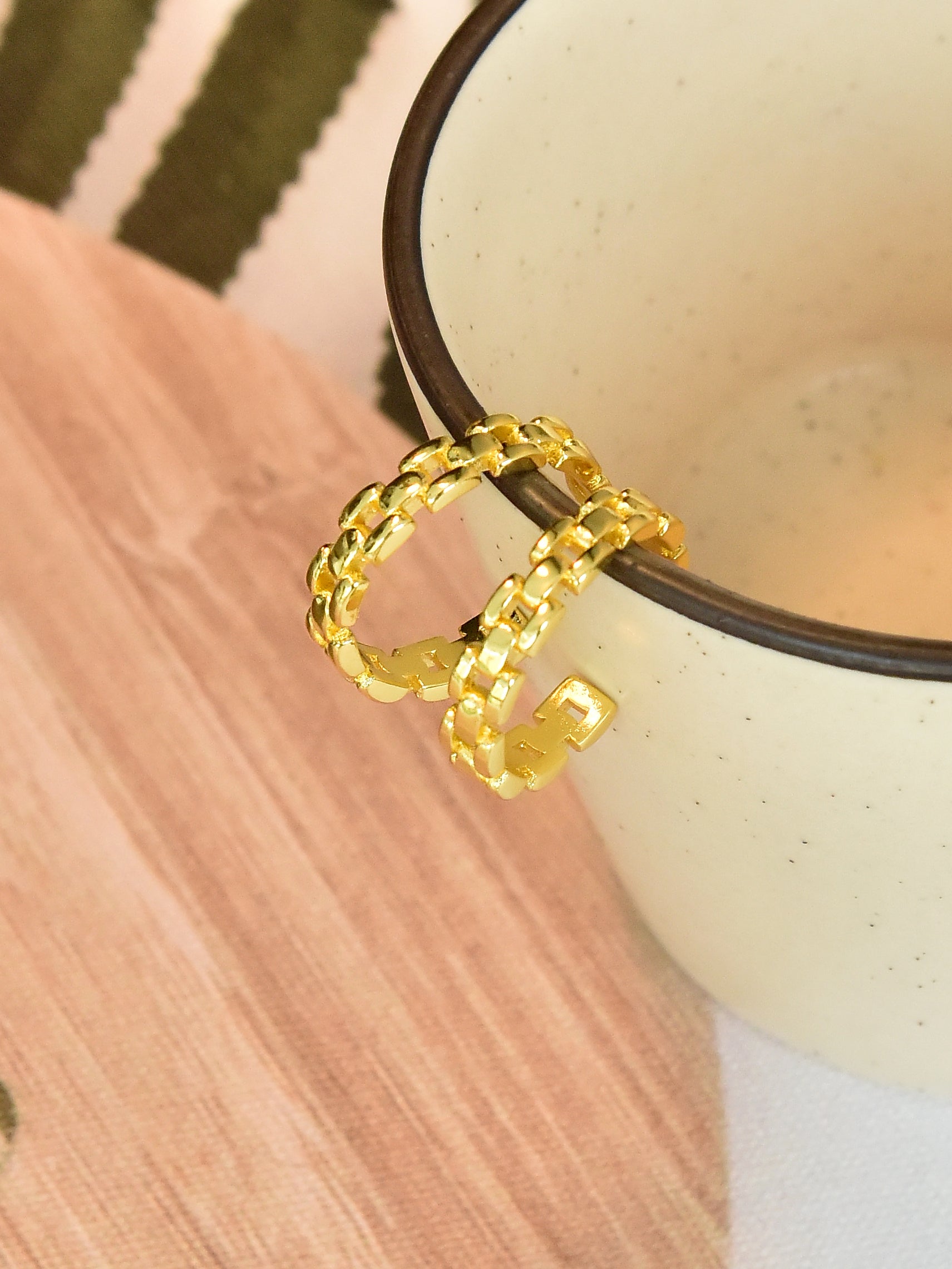 Klissaa Earrings Sangria Link Chain Hoops