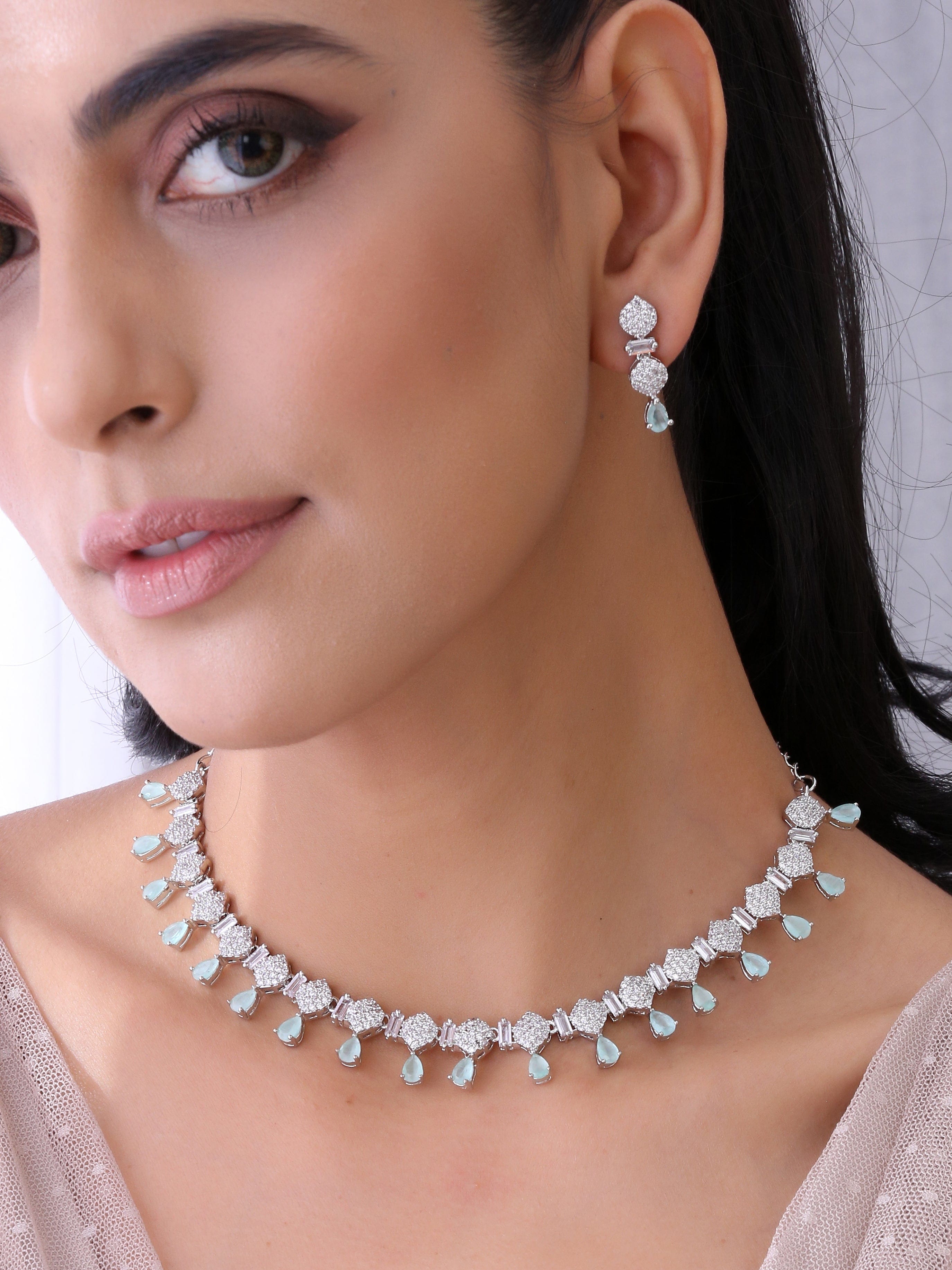 Klissaa Necklaces Aurelia Necklace Set