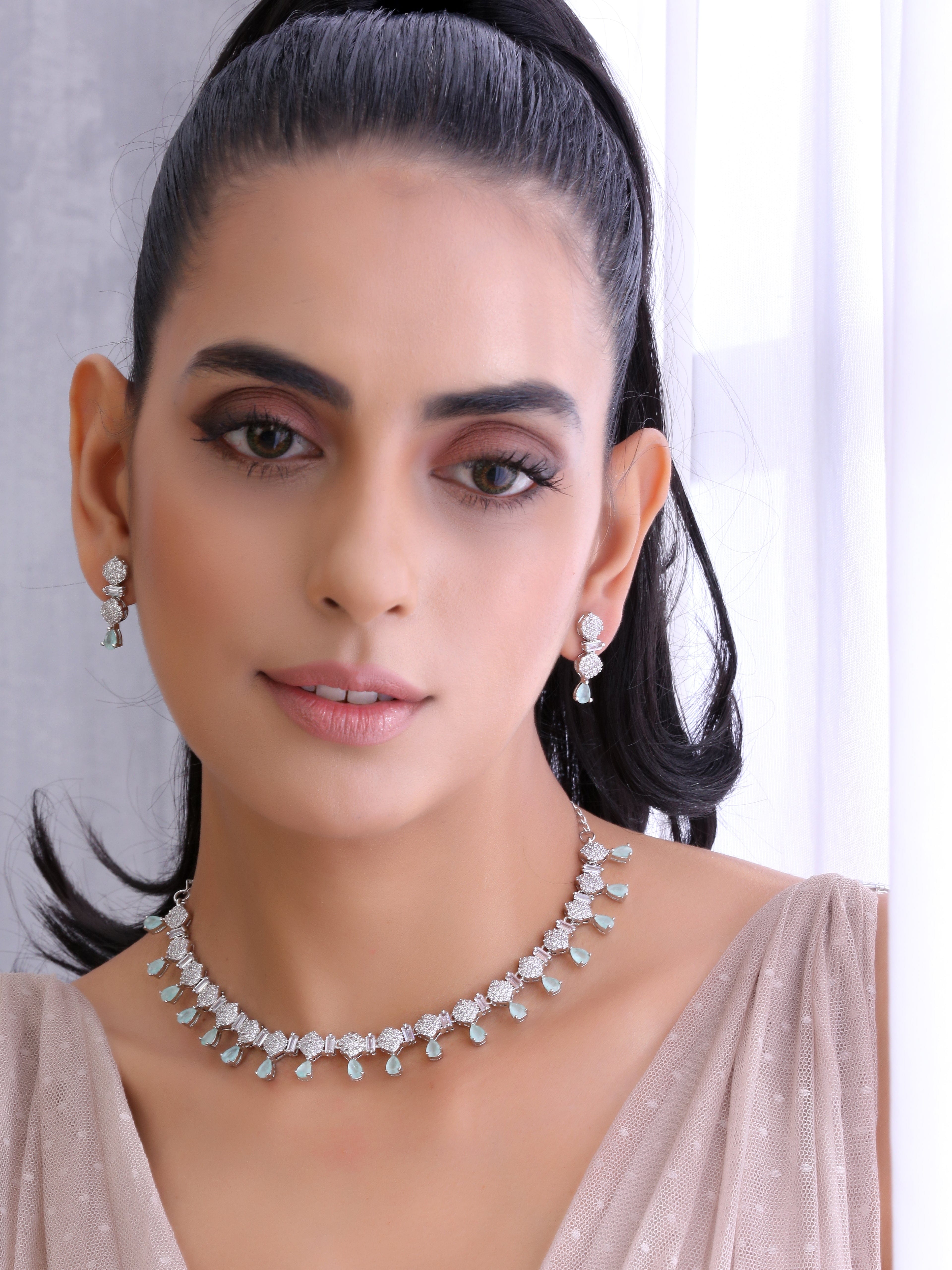 Klissaa Necklaces Aurelia Necklace Set
