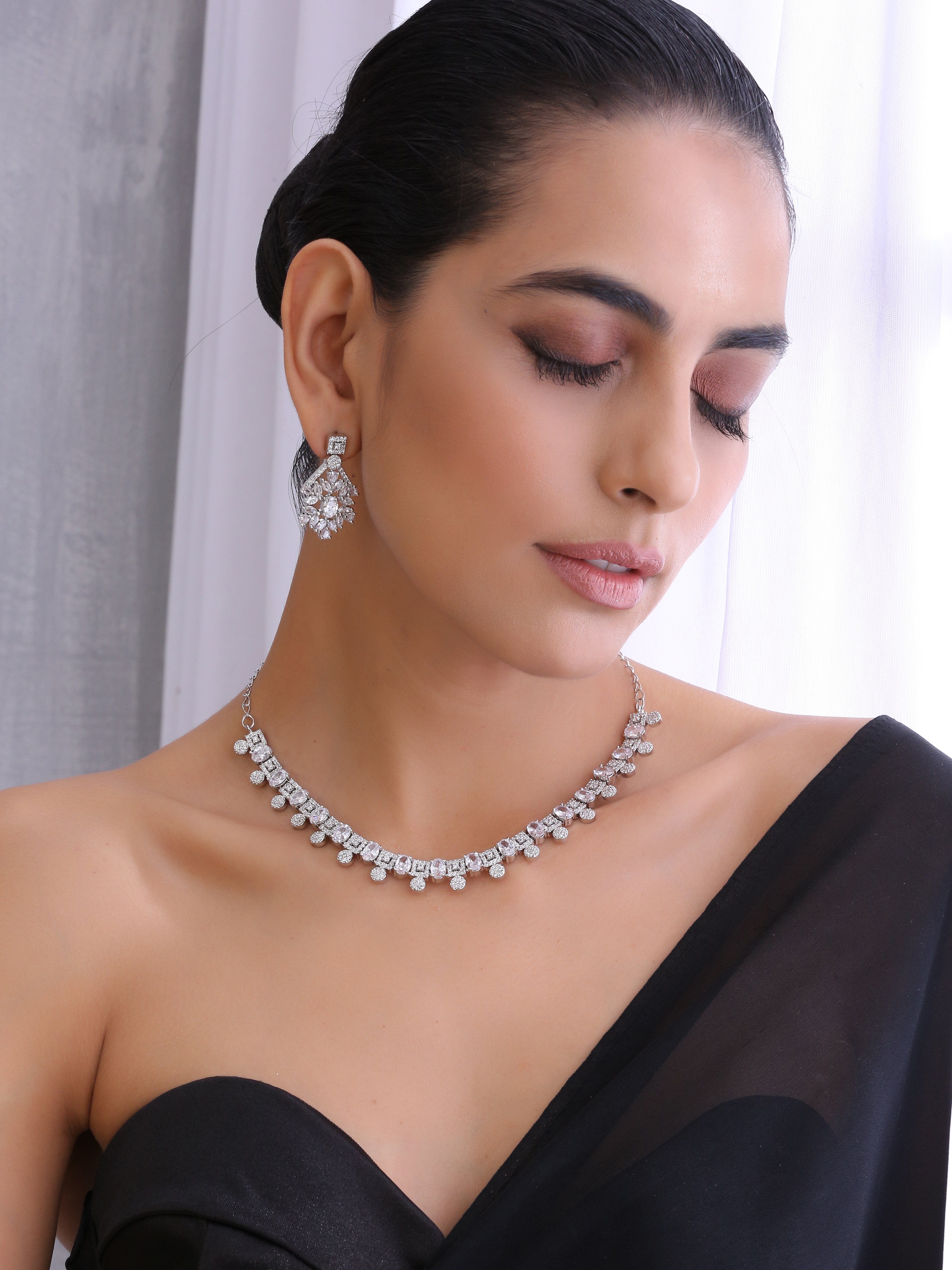 Klissaa Necklaces Enchanted Modern Diamond Necklace Set