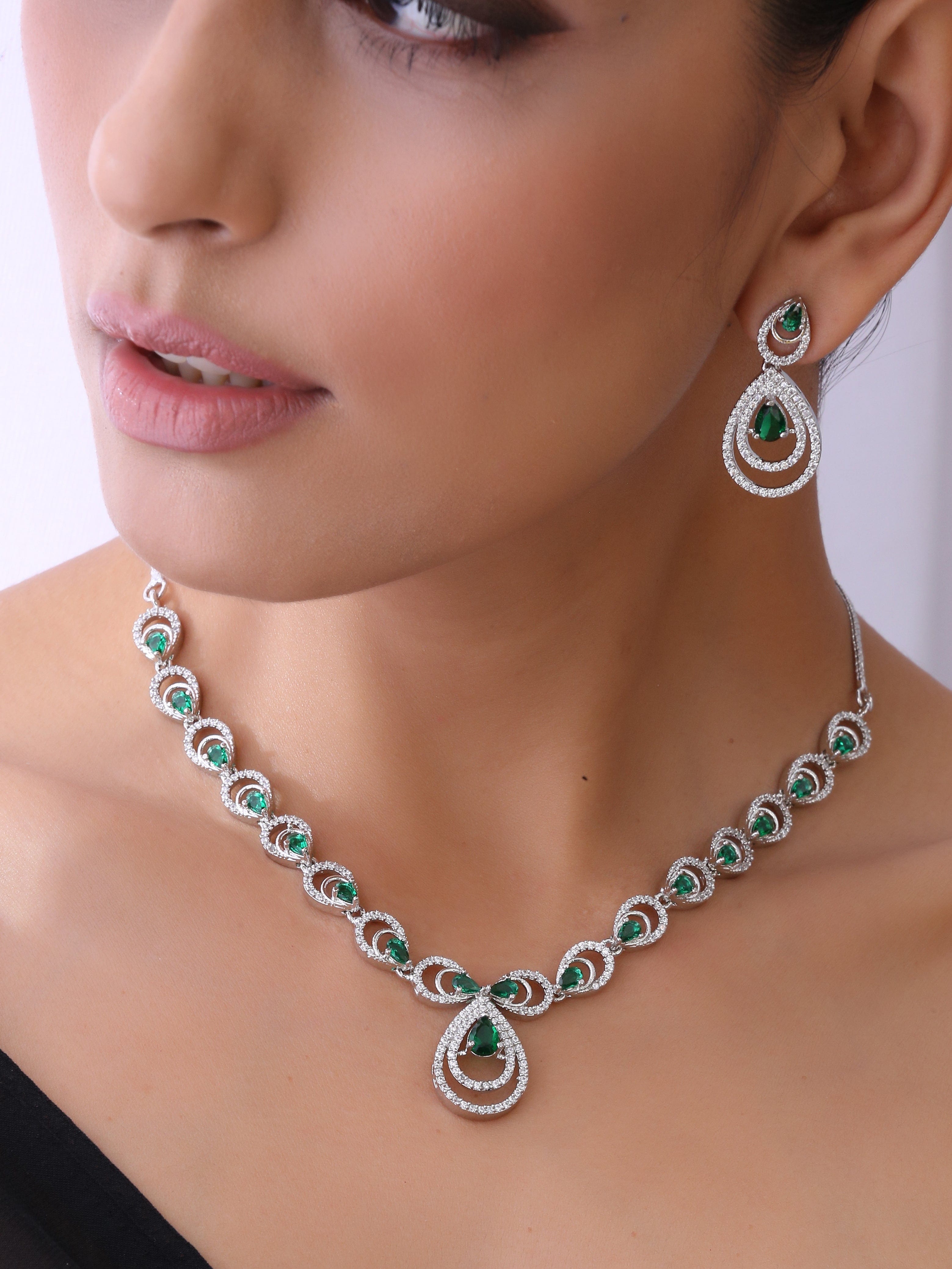 Klissaa Necklaces Klissaa Green Shimmer Necklace Set