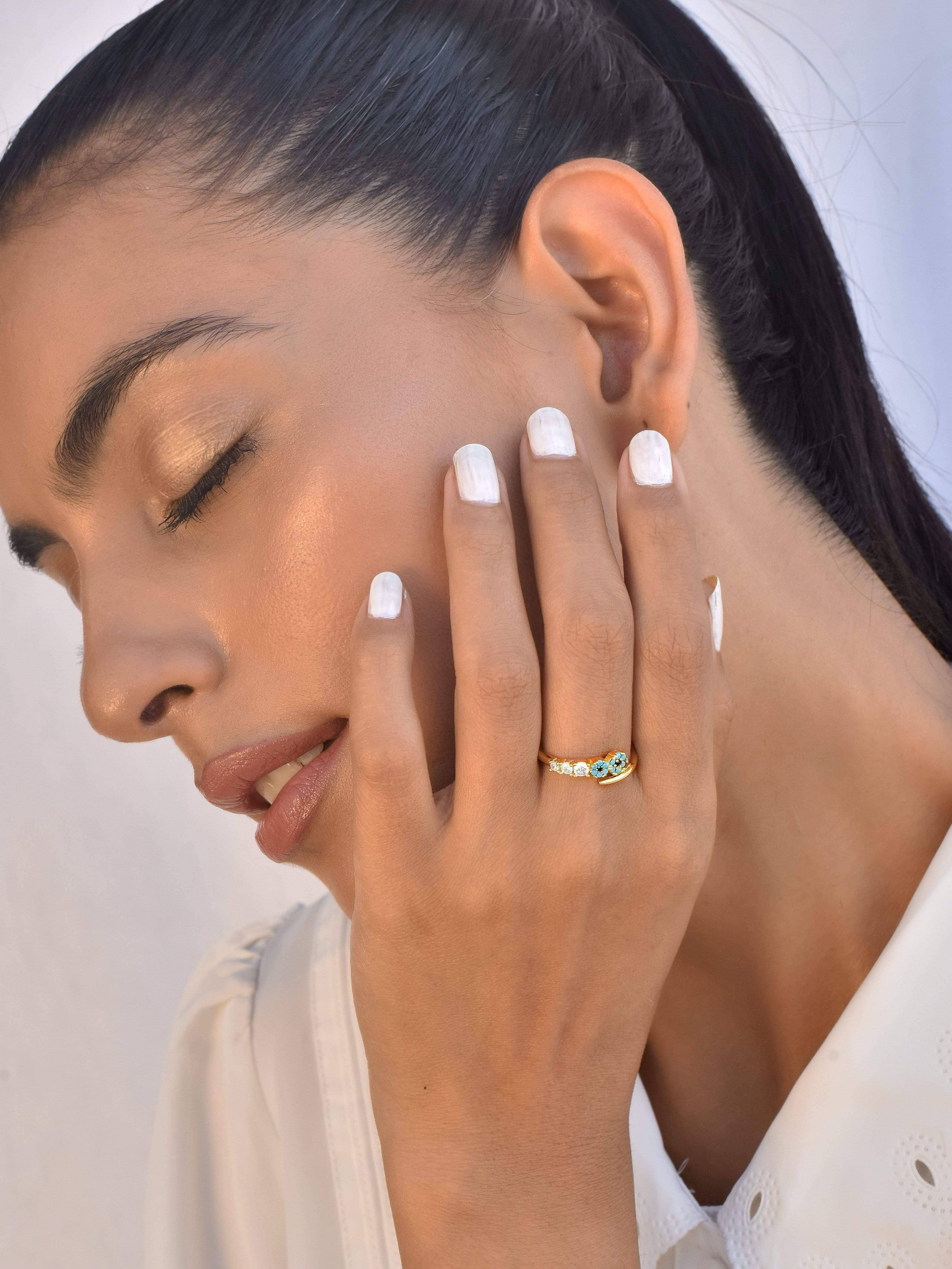 Klissaa Rings Peora Dainty Ring