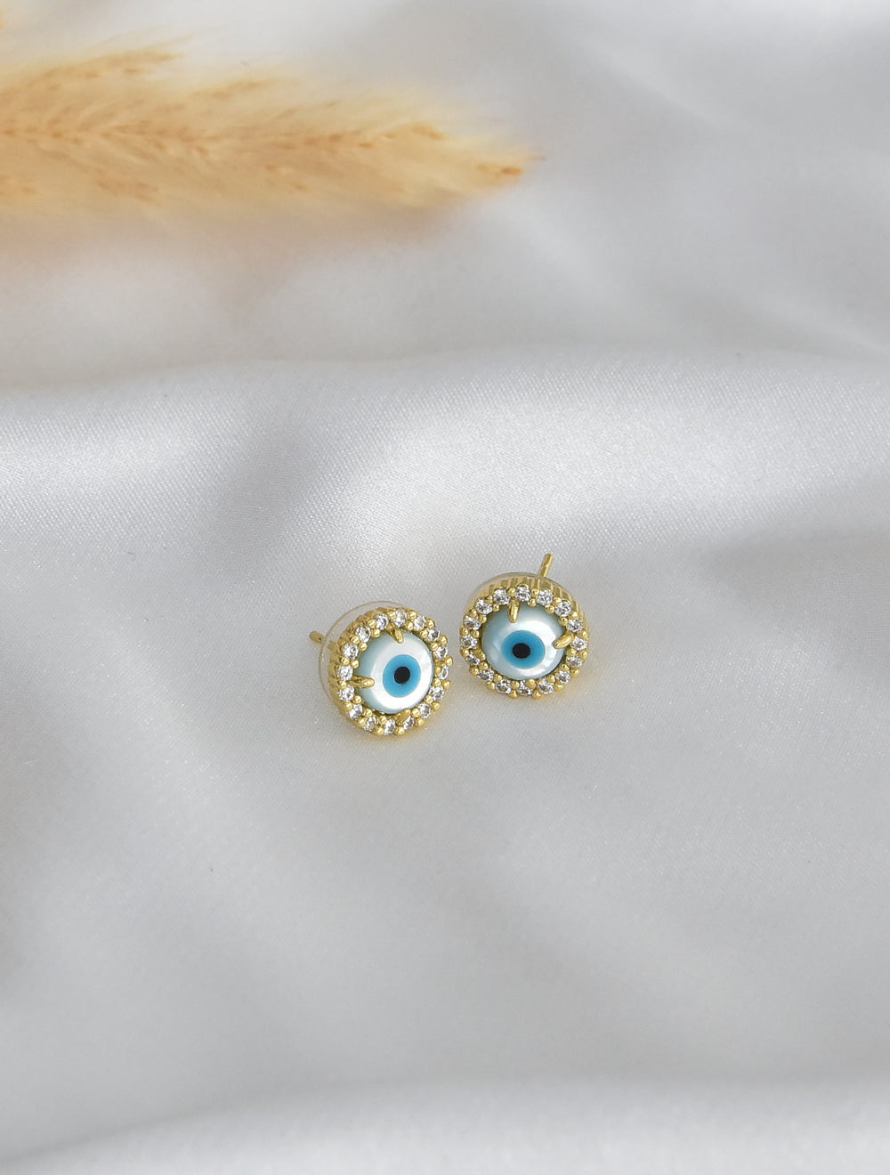 Evil eye pendant meaning Clearance