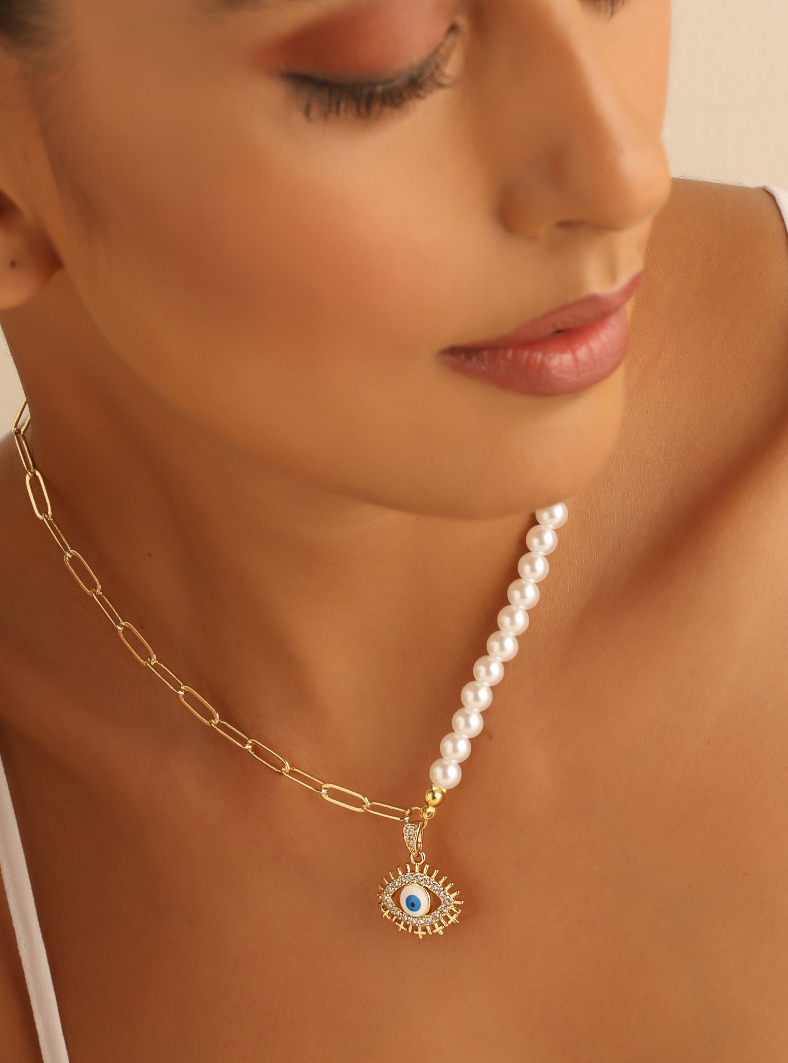 Classic Pearls Evil Eye Delight