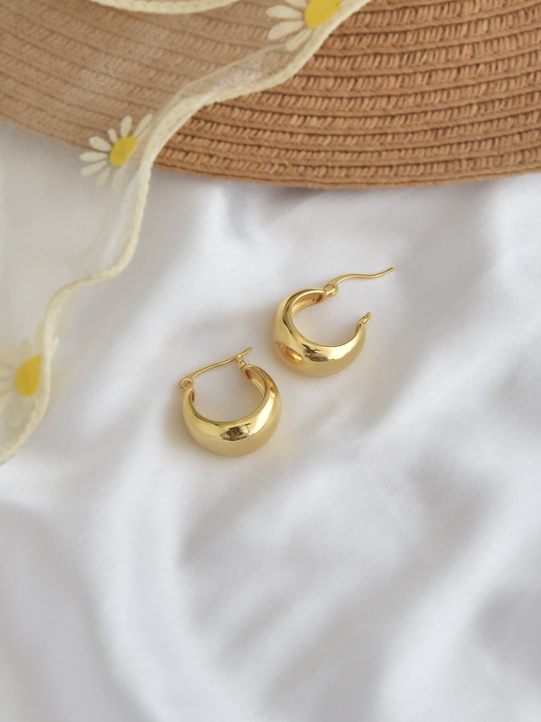 Arabella Hoop Earrings