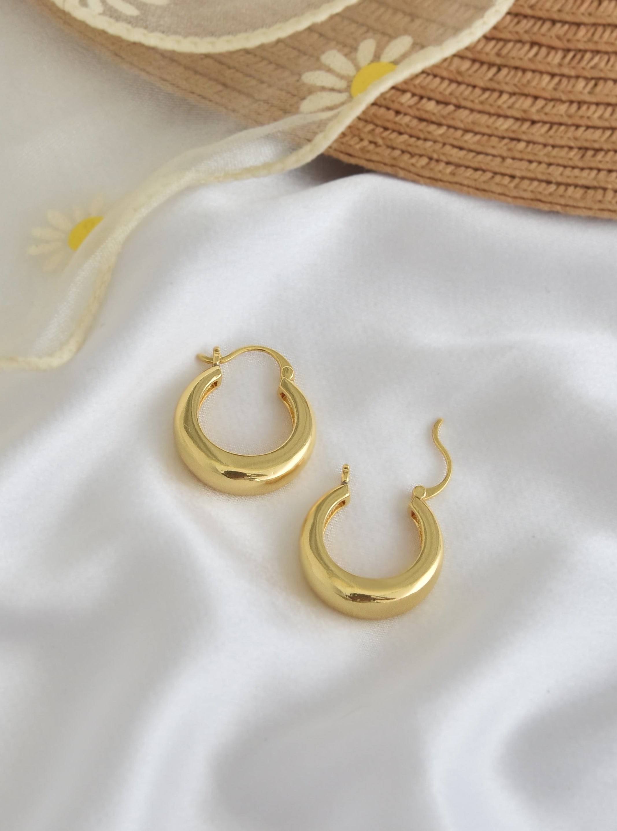 Tiaret Thick Hoops