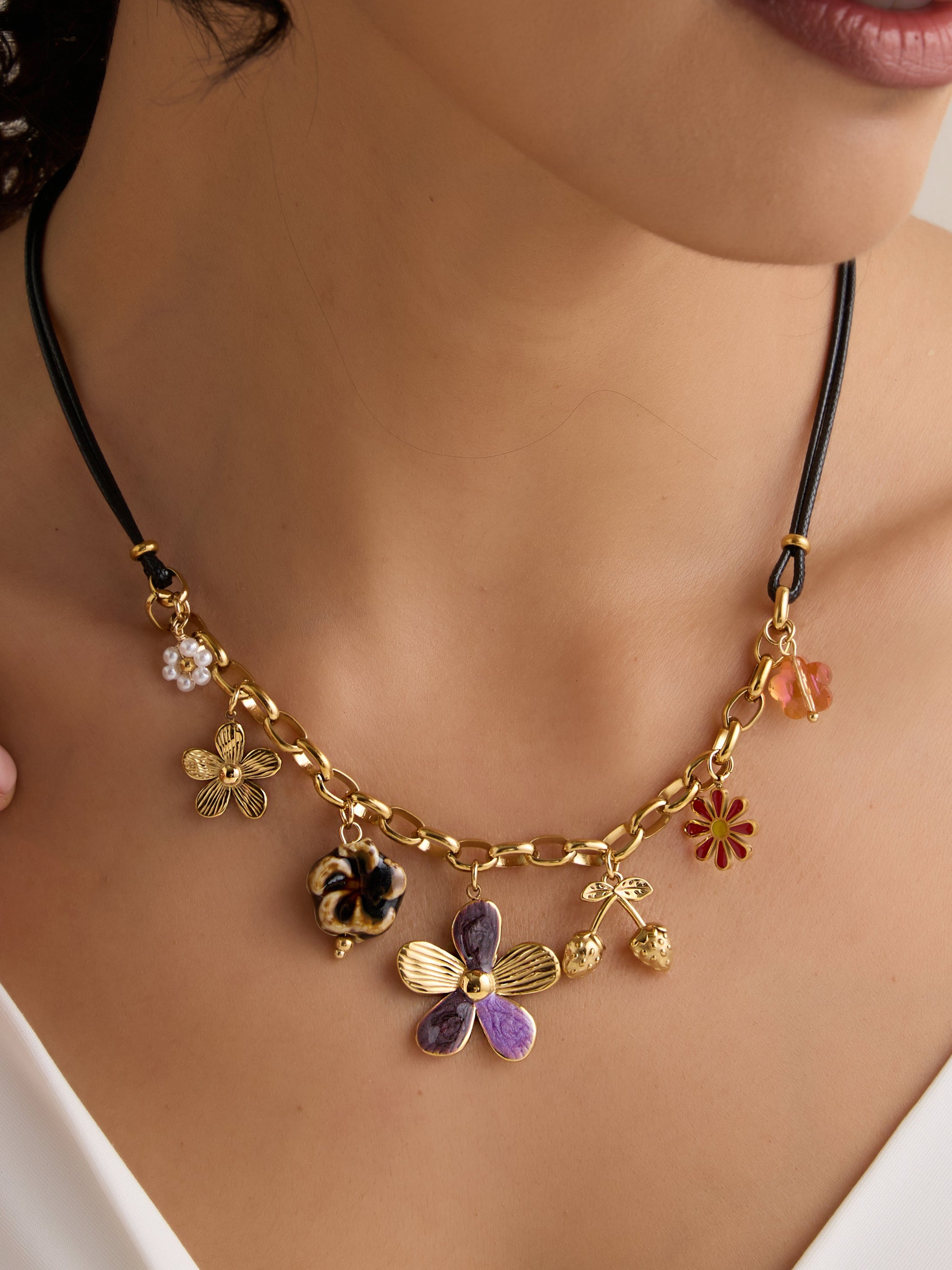 Bohemian Daisy Necklace