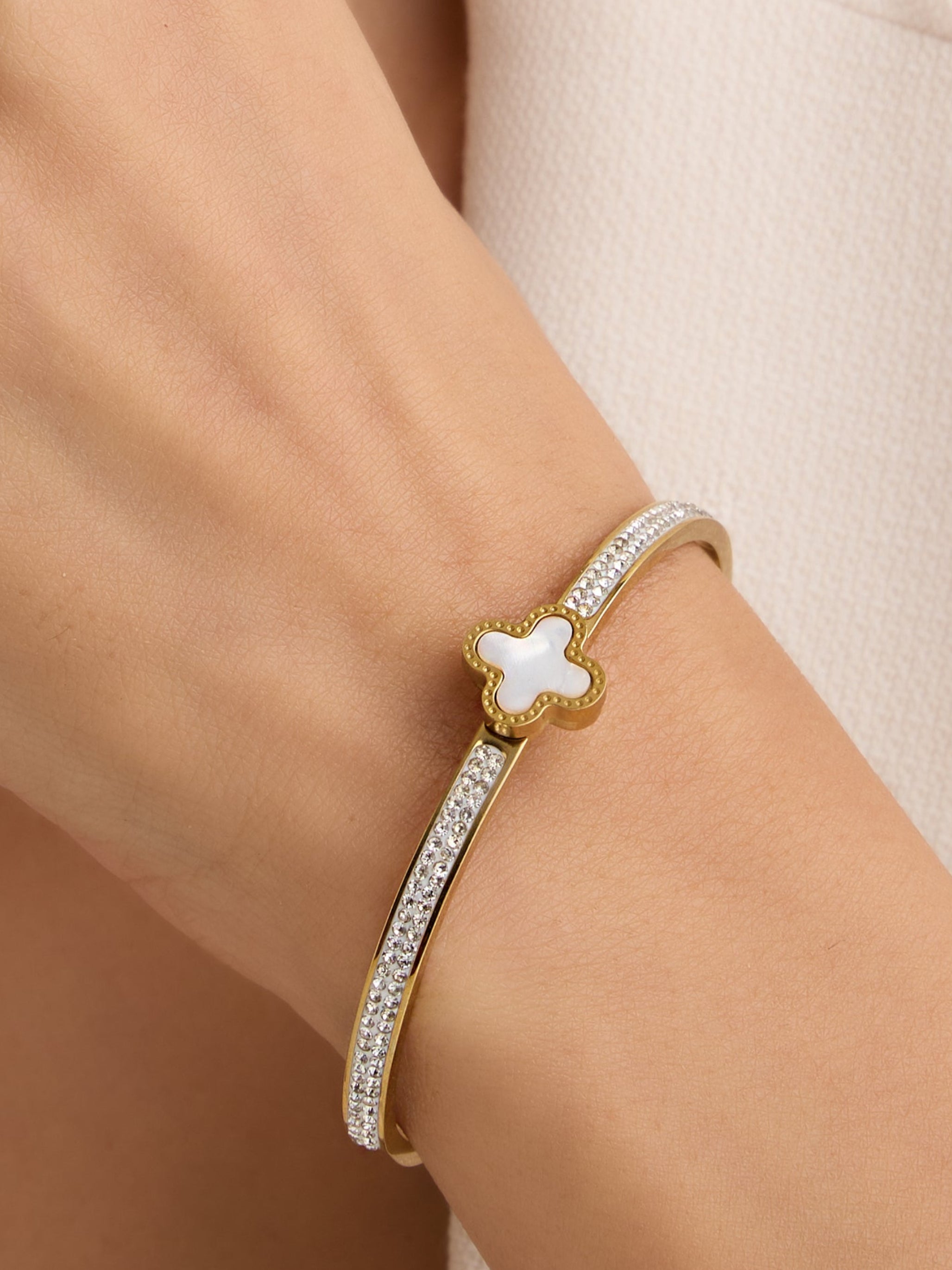 Clover Bling Cuff