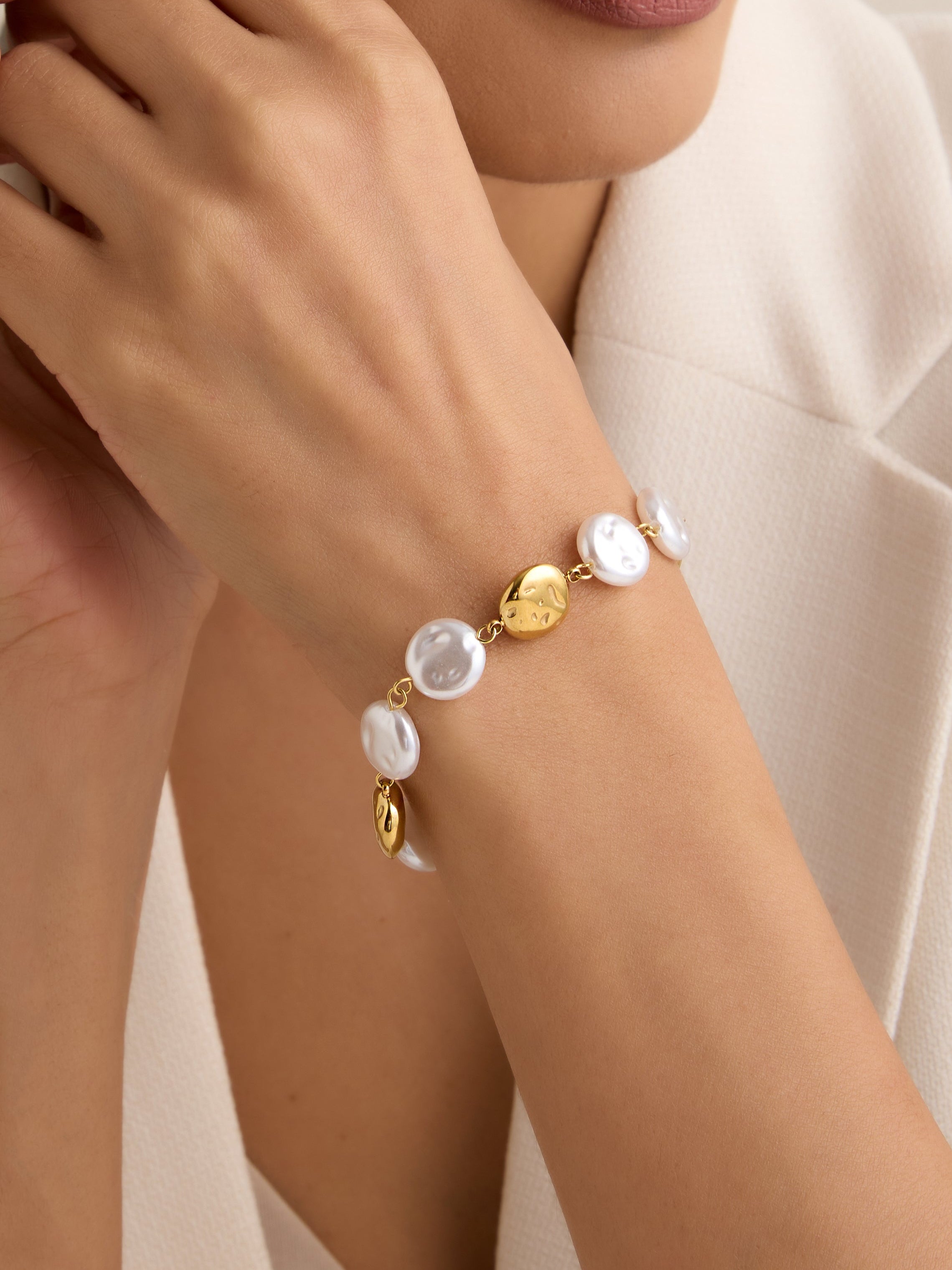 Aurelia Pearl Bracelet