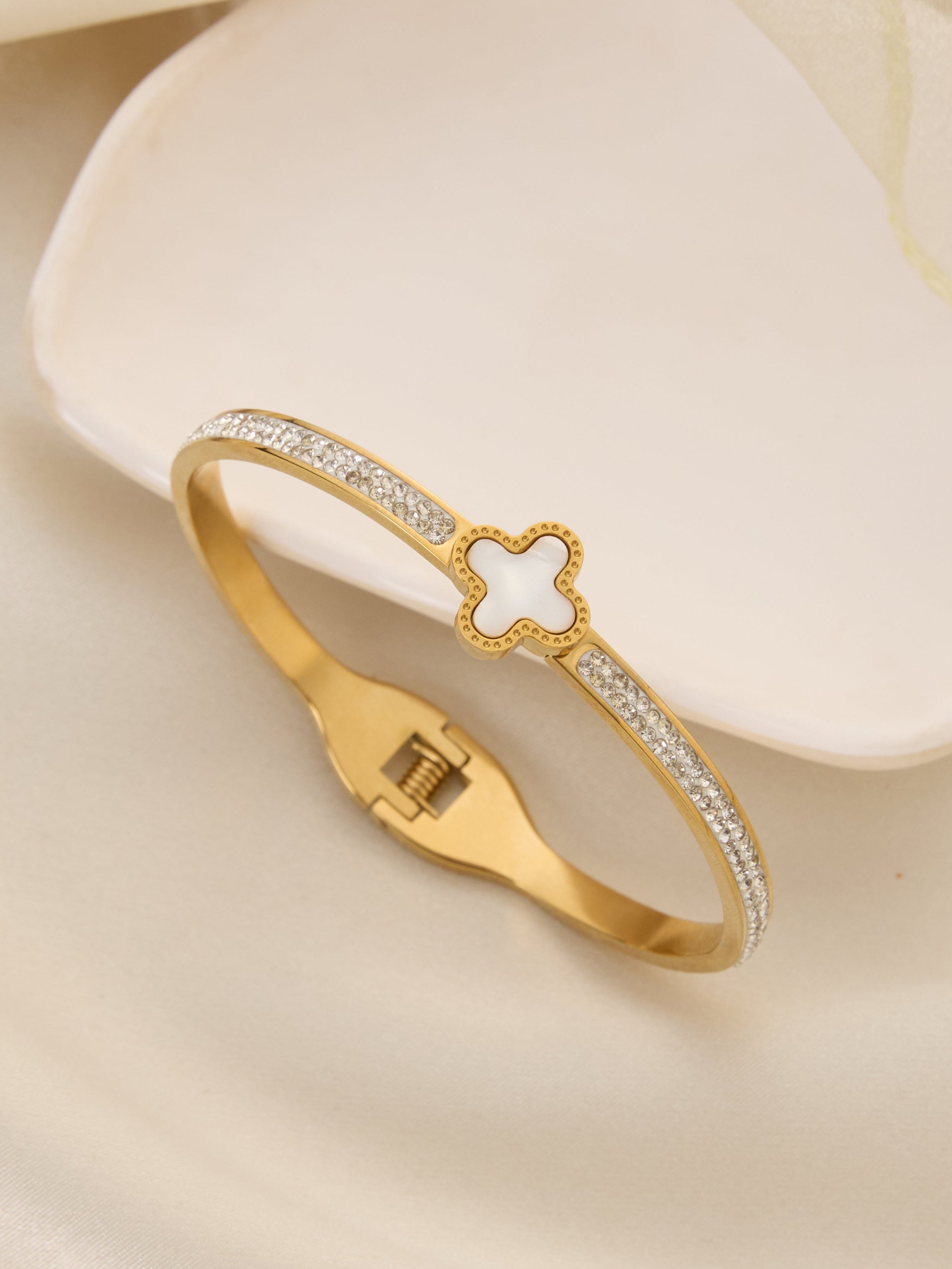 Clover Bling Cuff