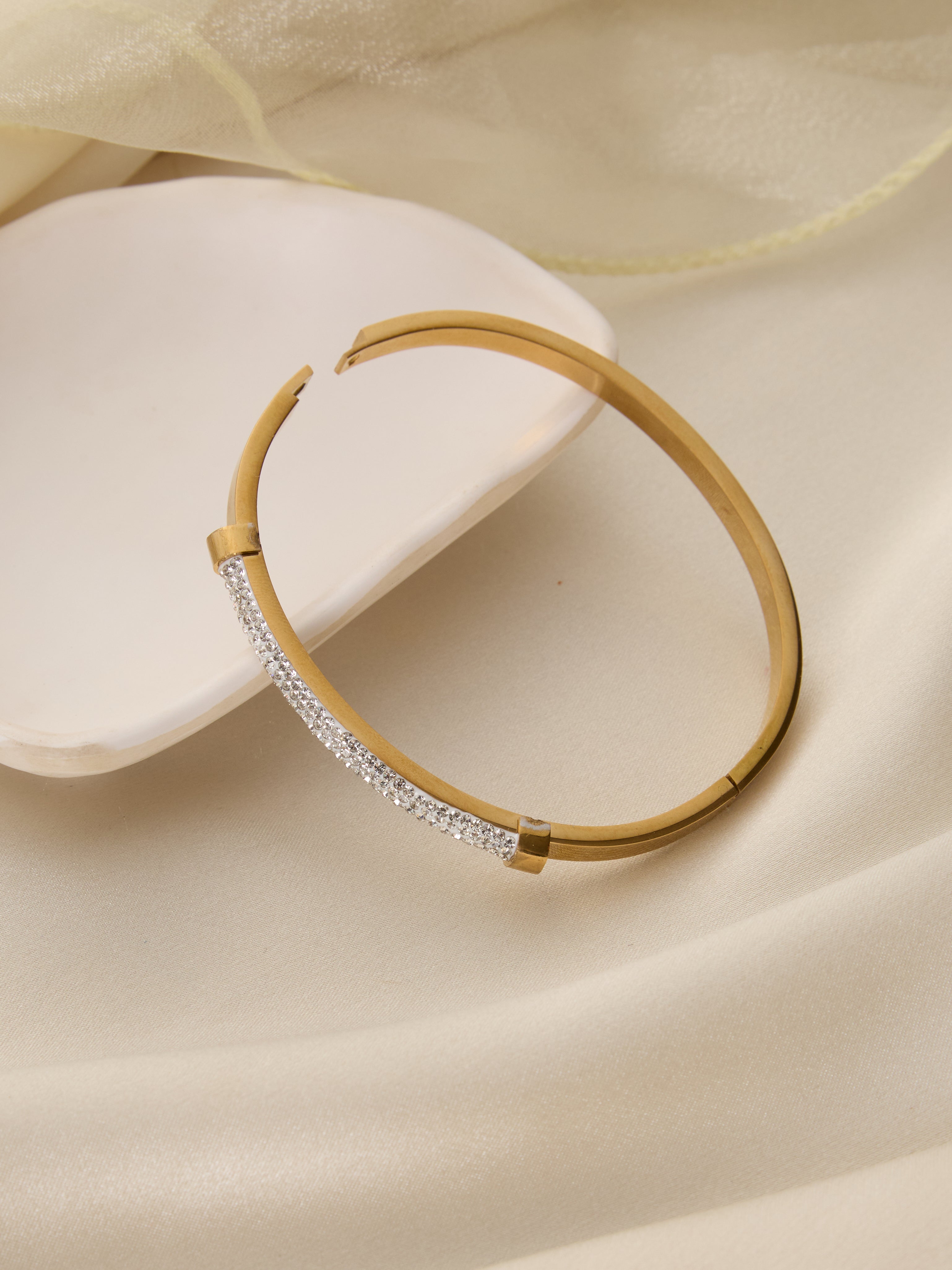 The Swarovski Curve