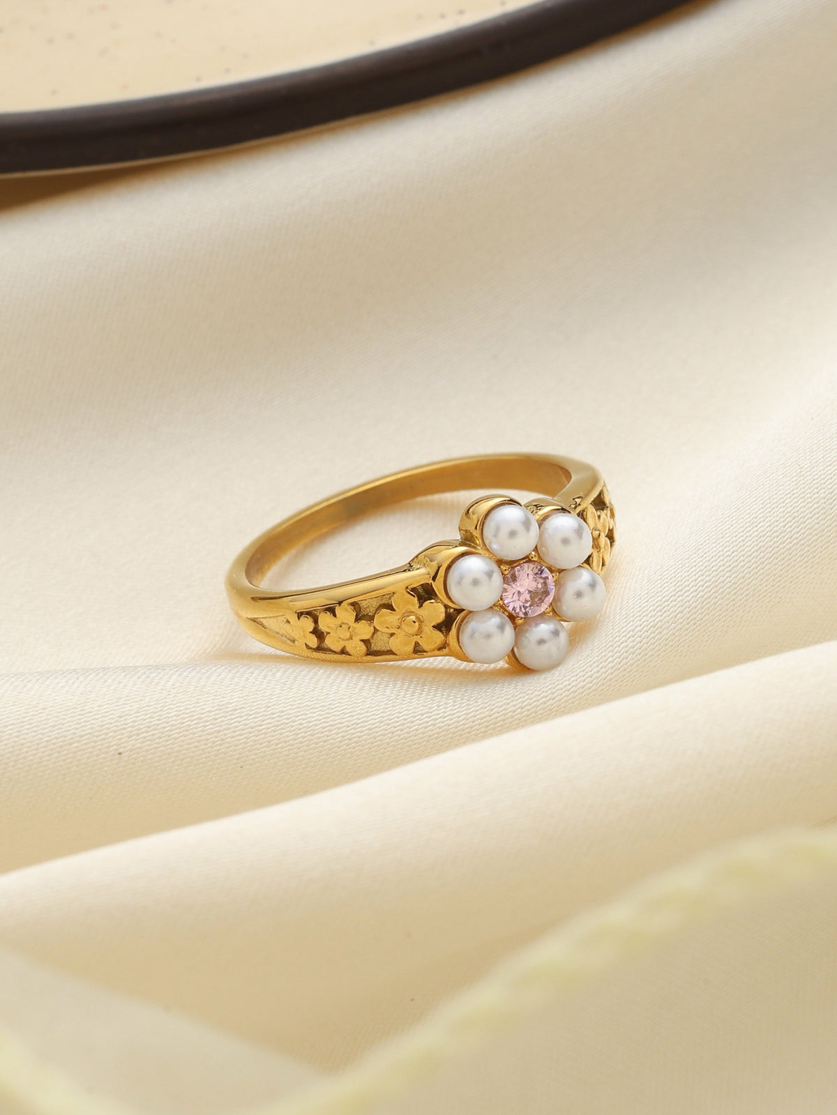 Daisy Ring