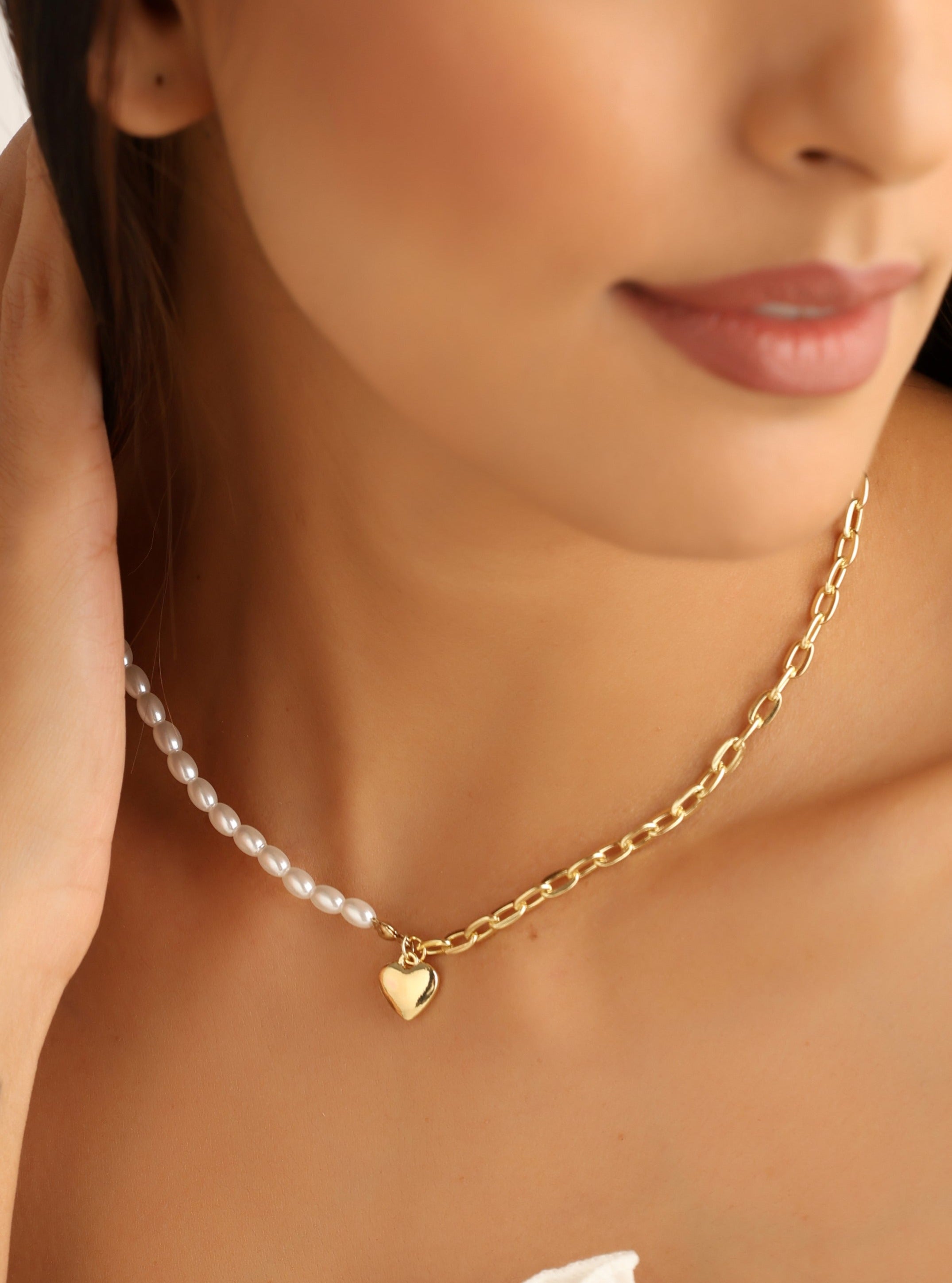 Elegant Pearl Heart Necklace