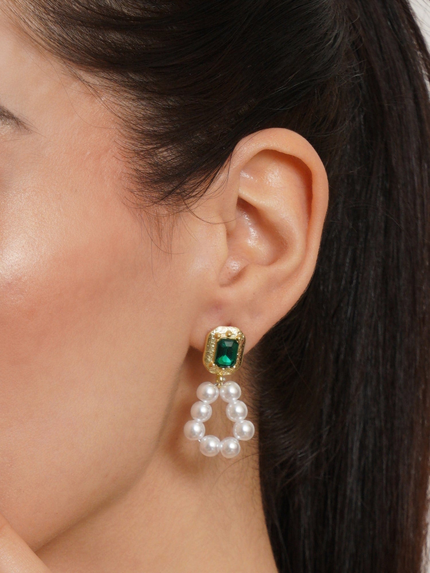 Klissaa earrings Klissaa Emerald Pearl Drop Earring