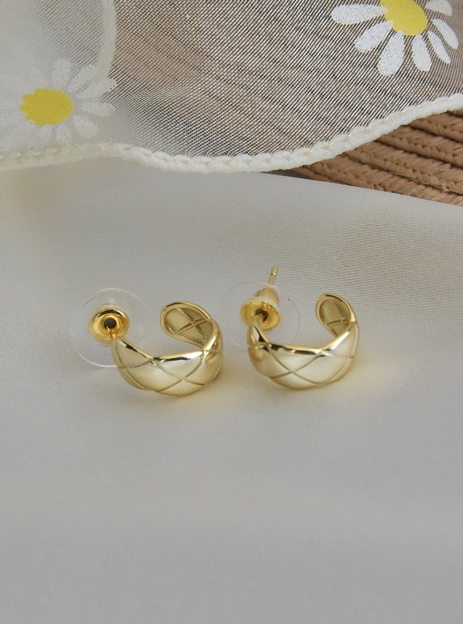 Klissaa earrings Shayla Gold Plated Hoop Earrings