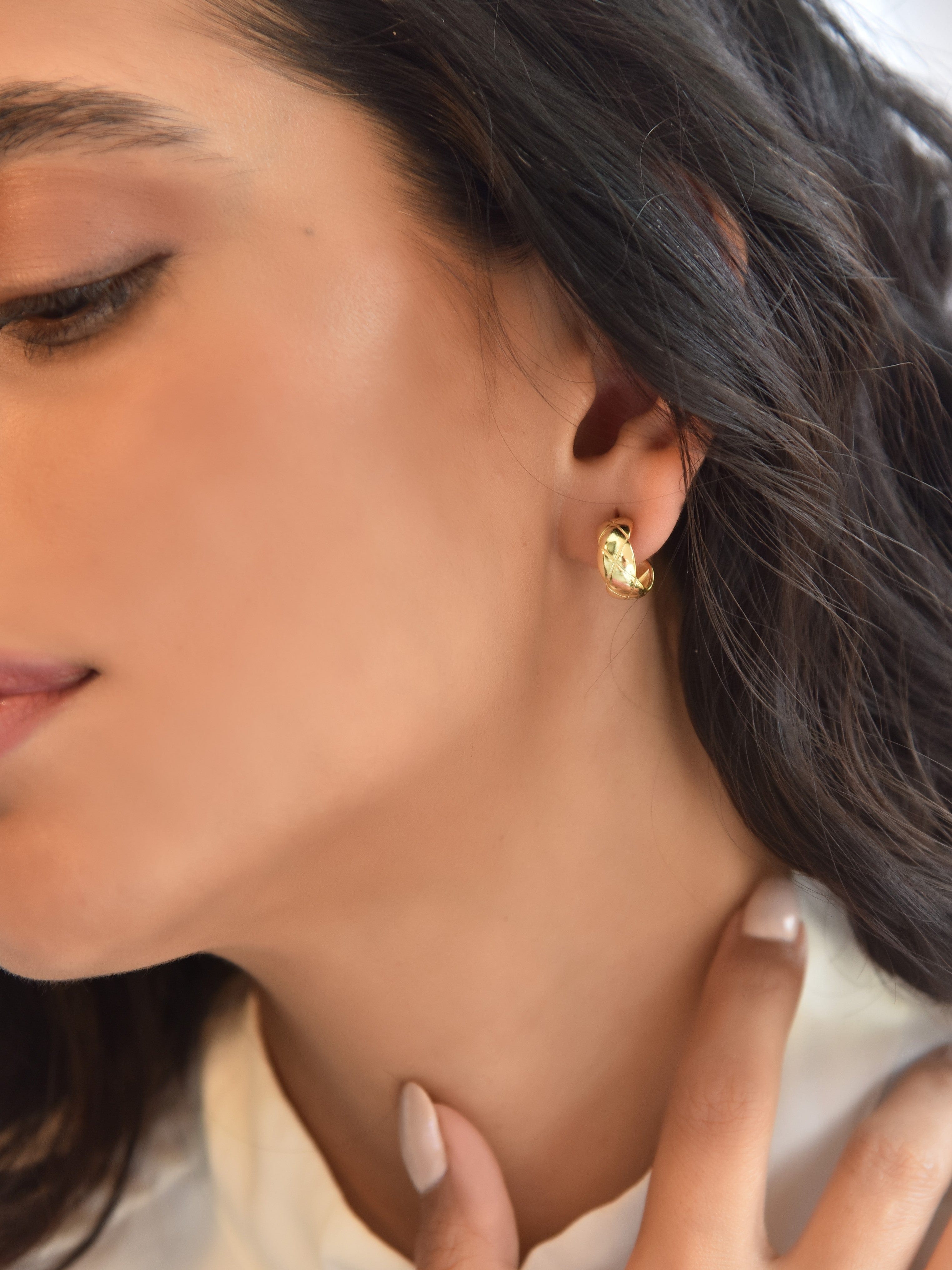 Klissaa earrings Shayla Gold Plated Hoop Earrings