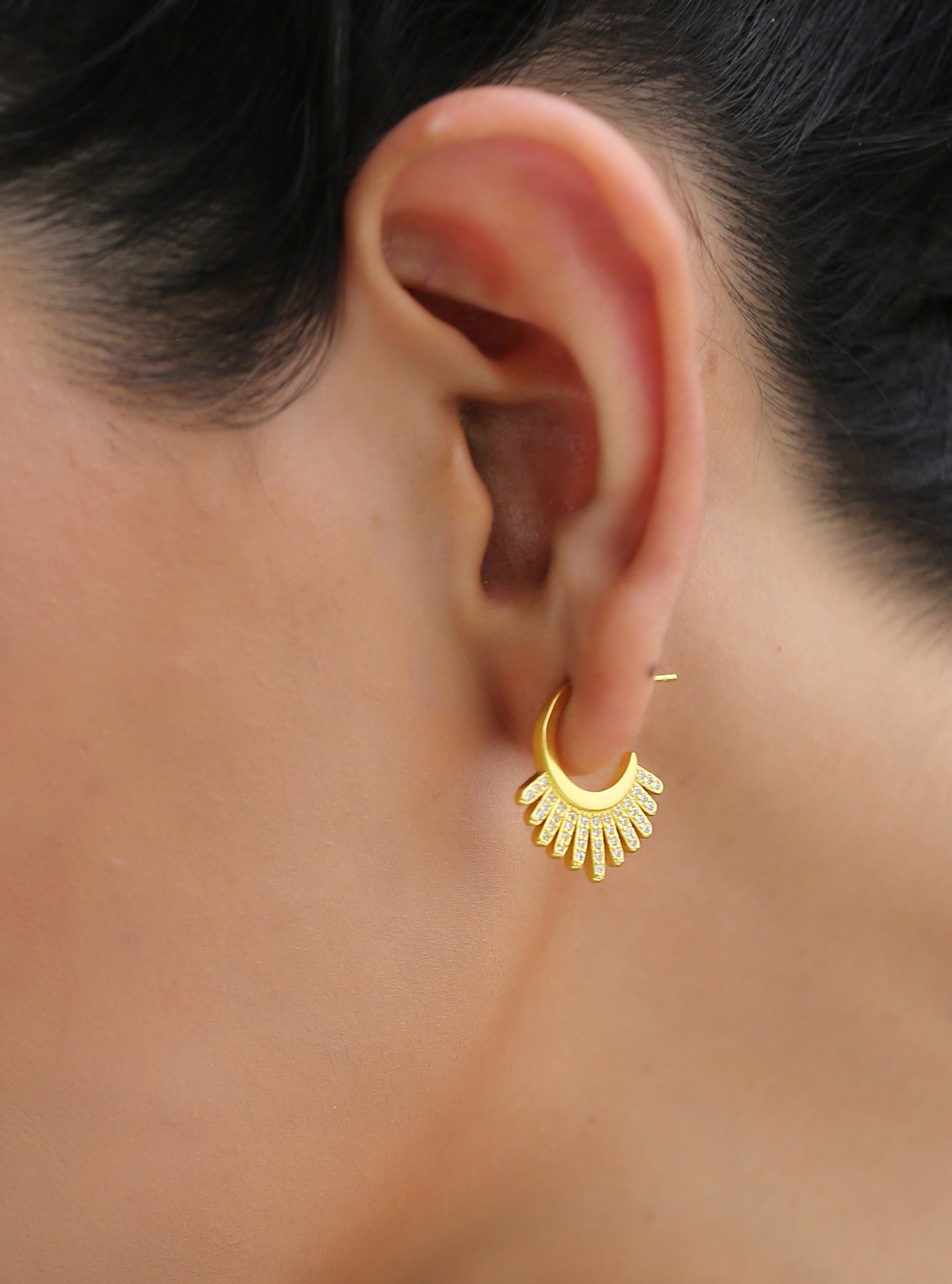 Klissaa Earrings Sunshine Zirconia Huggies