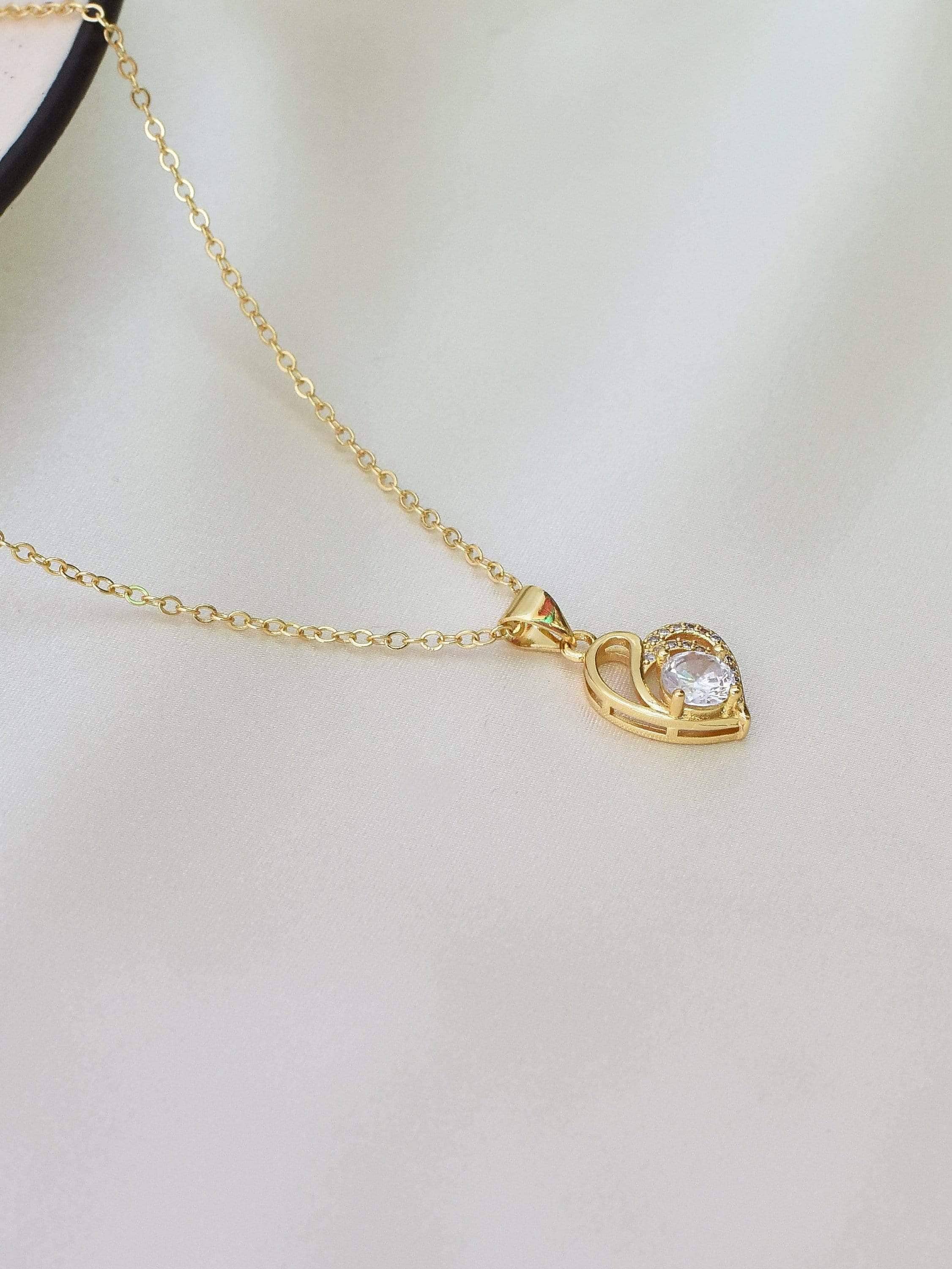 Klissaa necklace Gold Plated Solitaire Heart Necklace