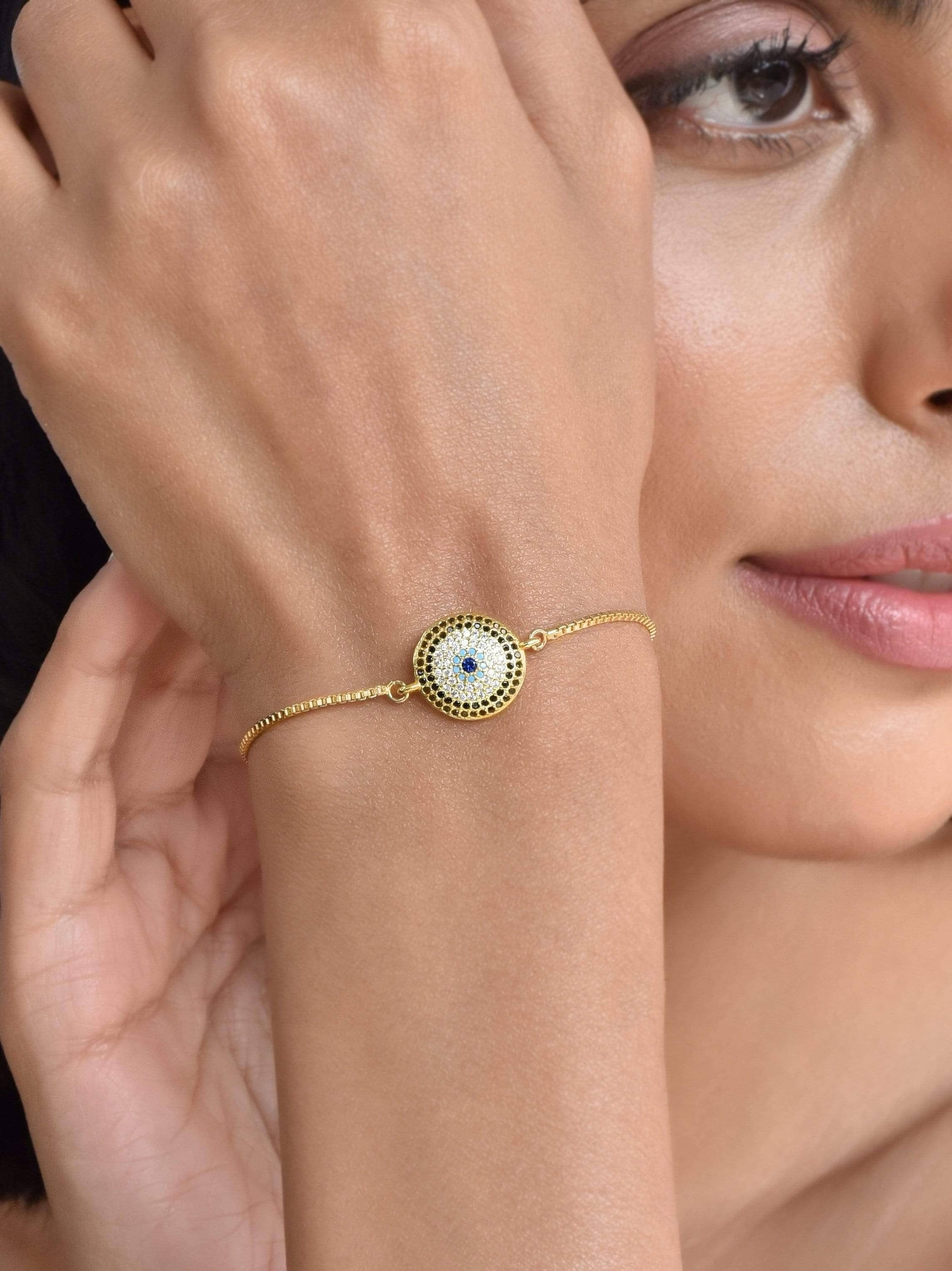 Klissaa Vembley Round Evil Eye Bracelet